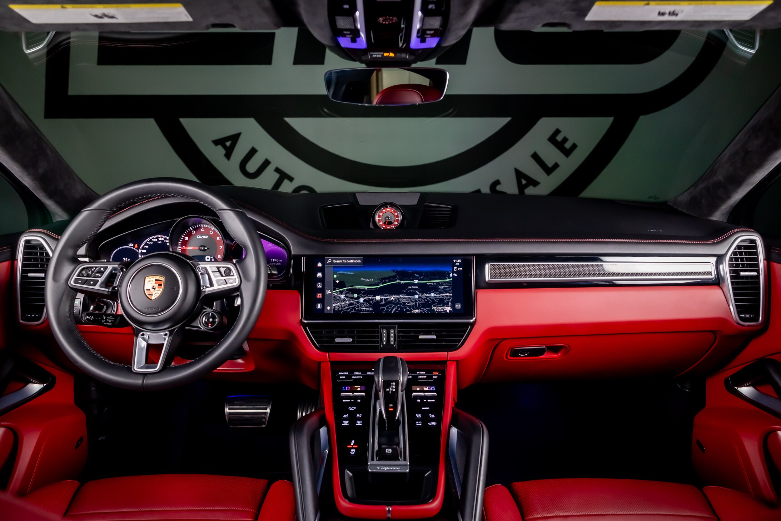 2023 Porsche Cayenne Turbo Coupe photo 2