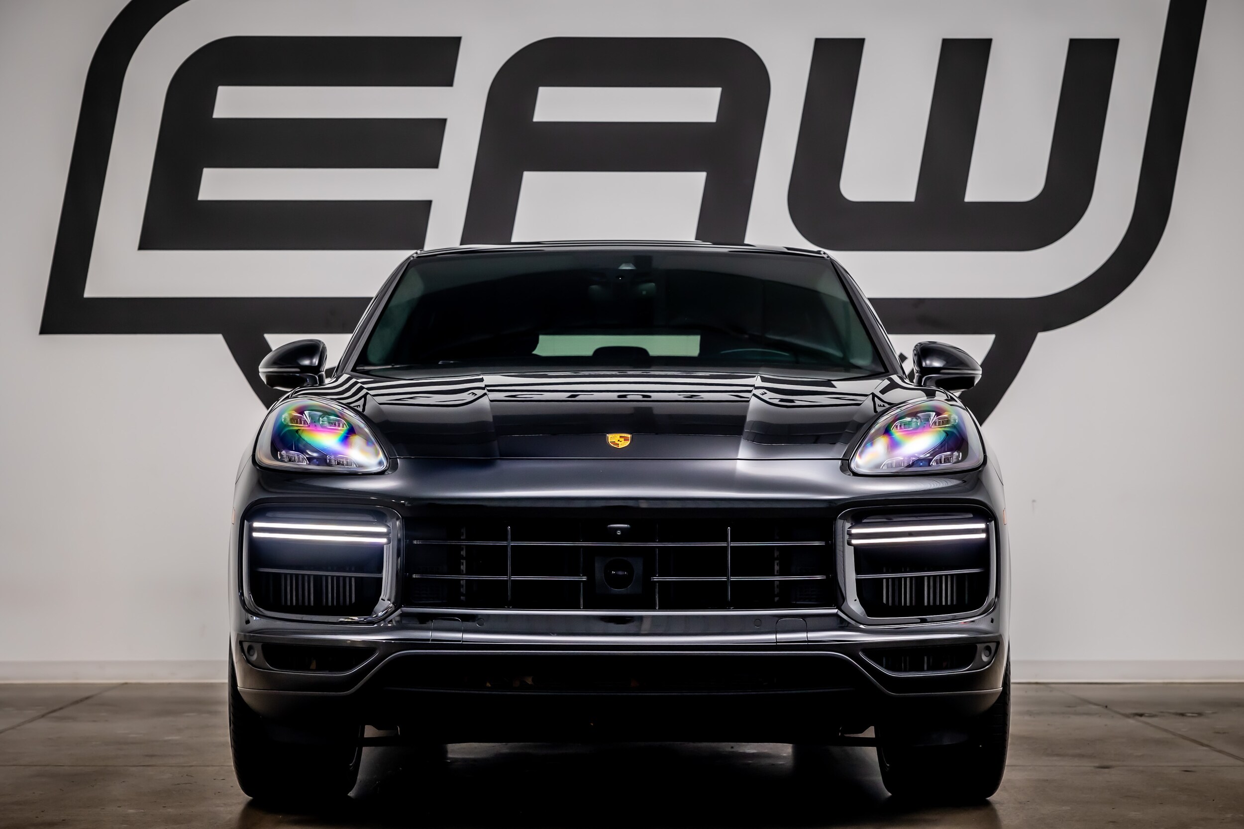2023 Porsche Cayenne Turbo Coupe photo 3