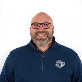 Staff member Scott Tatum from 9820bdb3d7d4