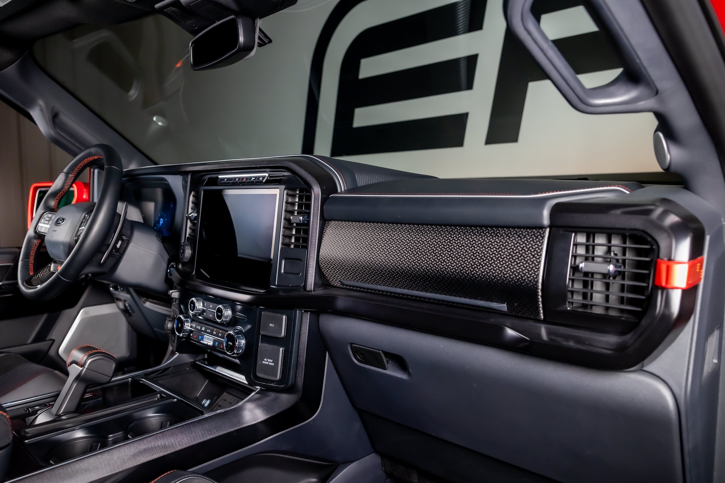 2024 Ford F-150 Raptor - Photo 28