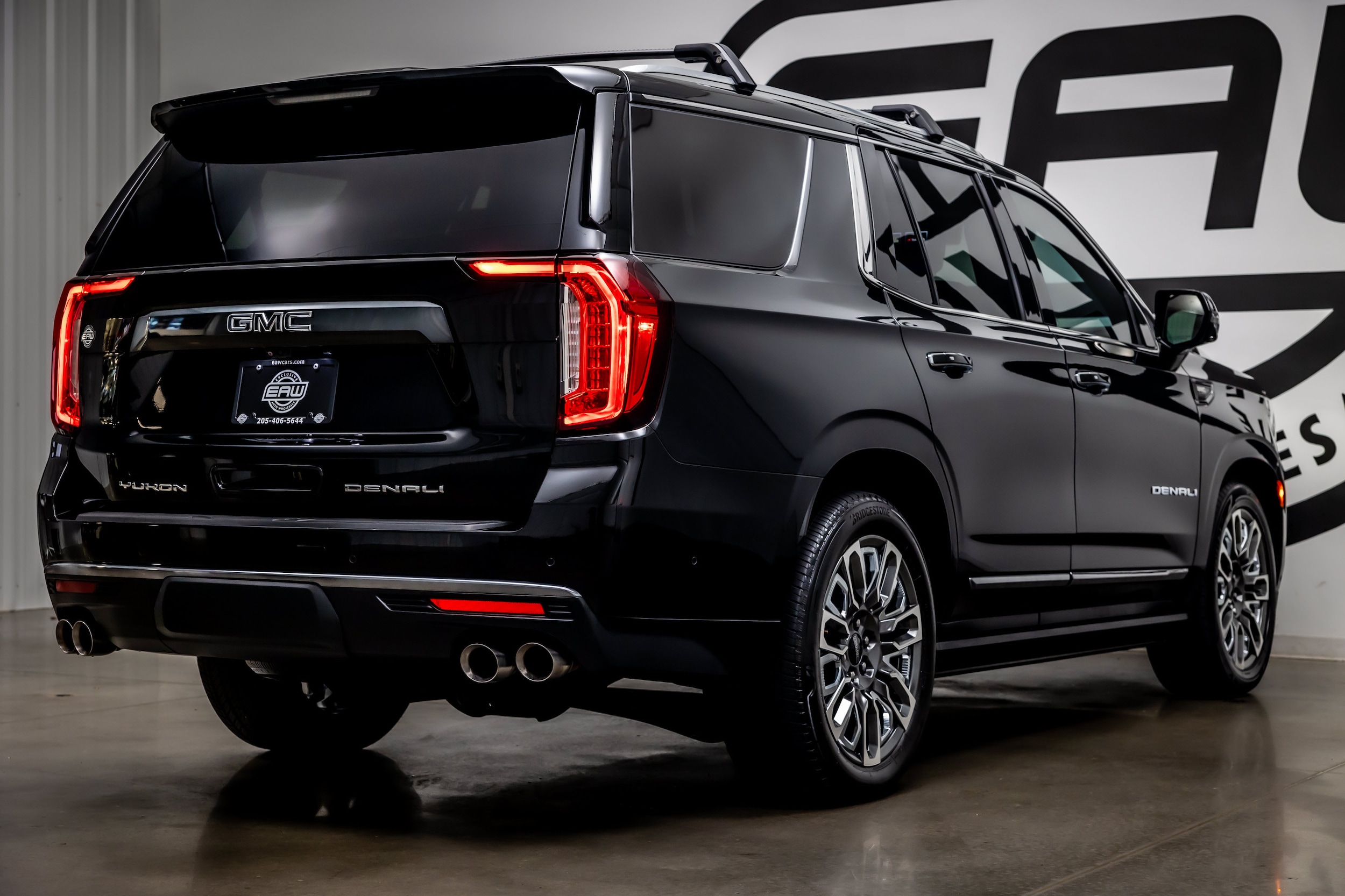 2024 GMC Yukon Denali Ultimate - Photo 34
