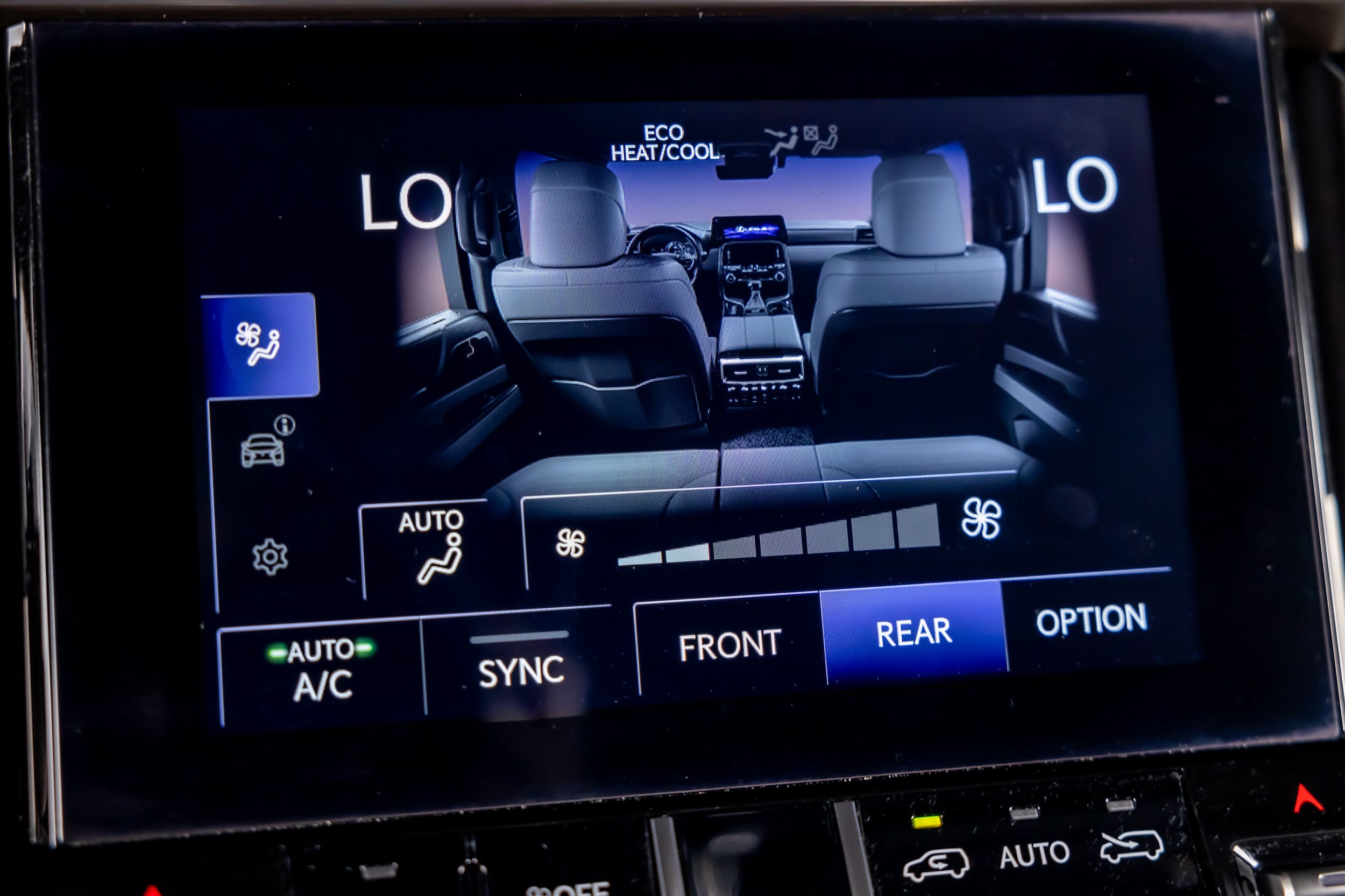 2024 Lexus LX 80