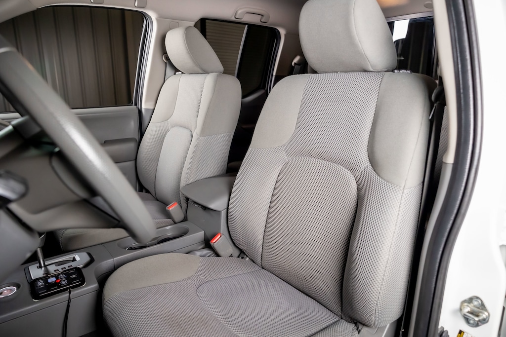 Used 2020 Nissan Frontier SV Truck Crew Cab