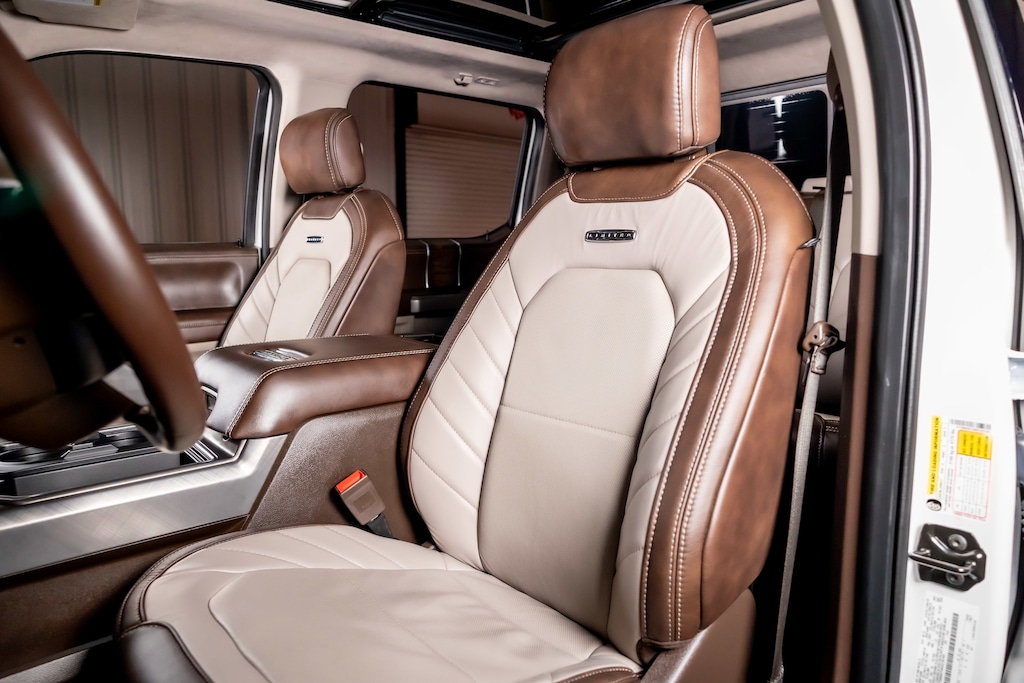 Used 2019 Ford F-450 Limited 4WD Crew Cab 8 Box Truck Crew Cab