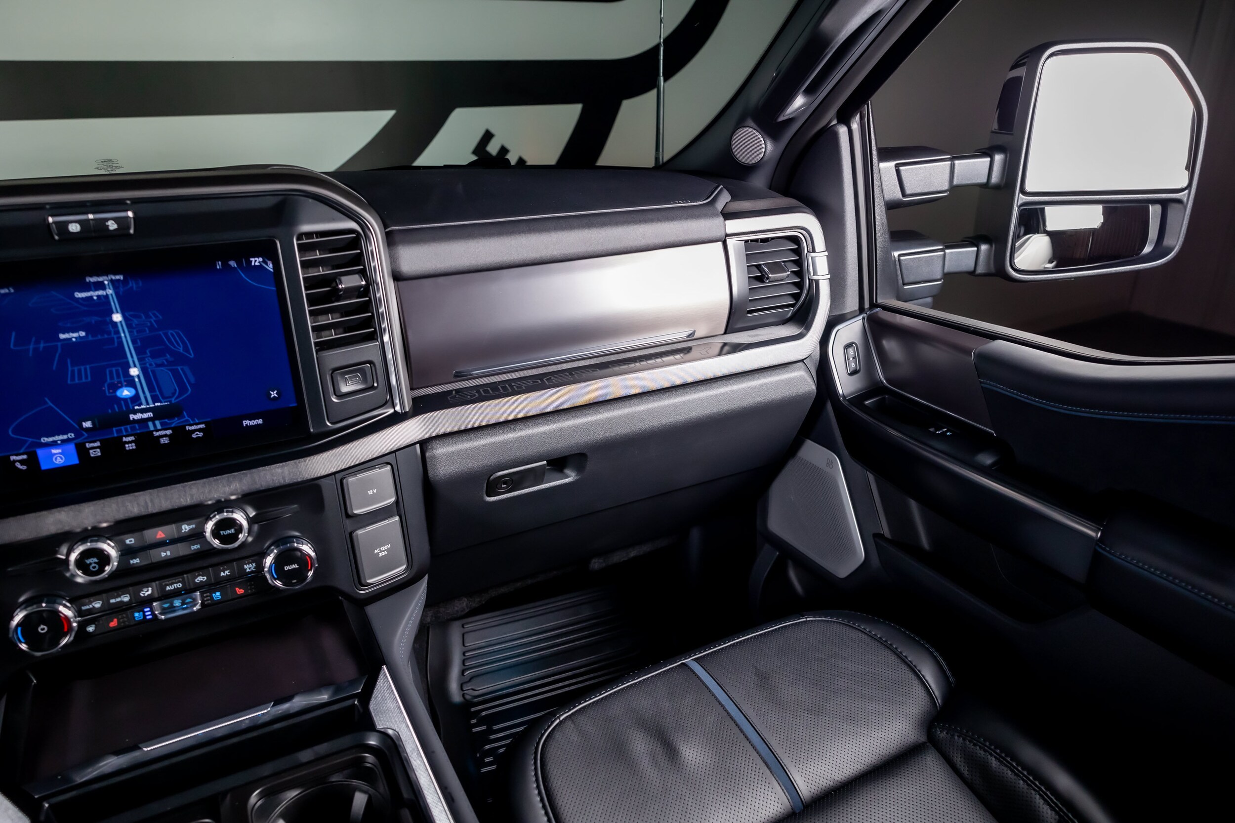 2026 Ford F-250 Super Duty Platinum - Photo 8