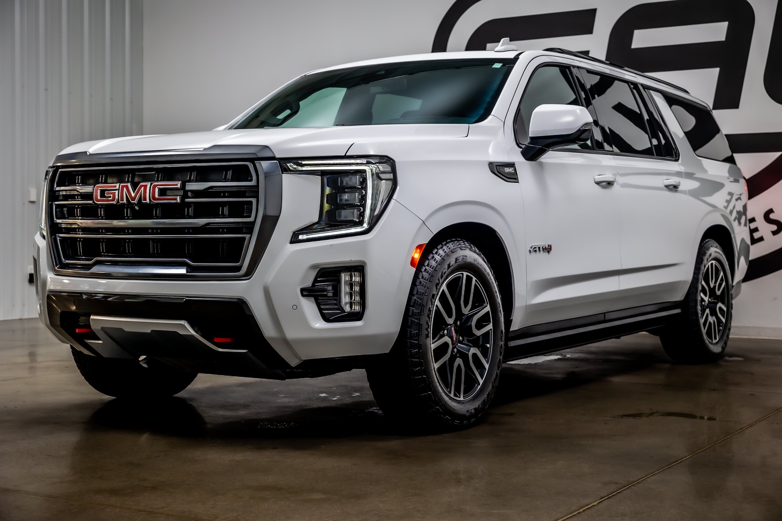 2023 GMC Yukon XL AT4 - Photo 32