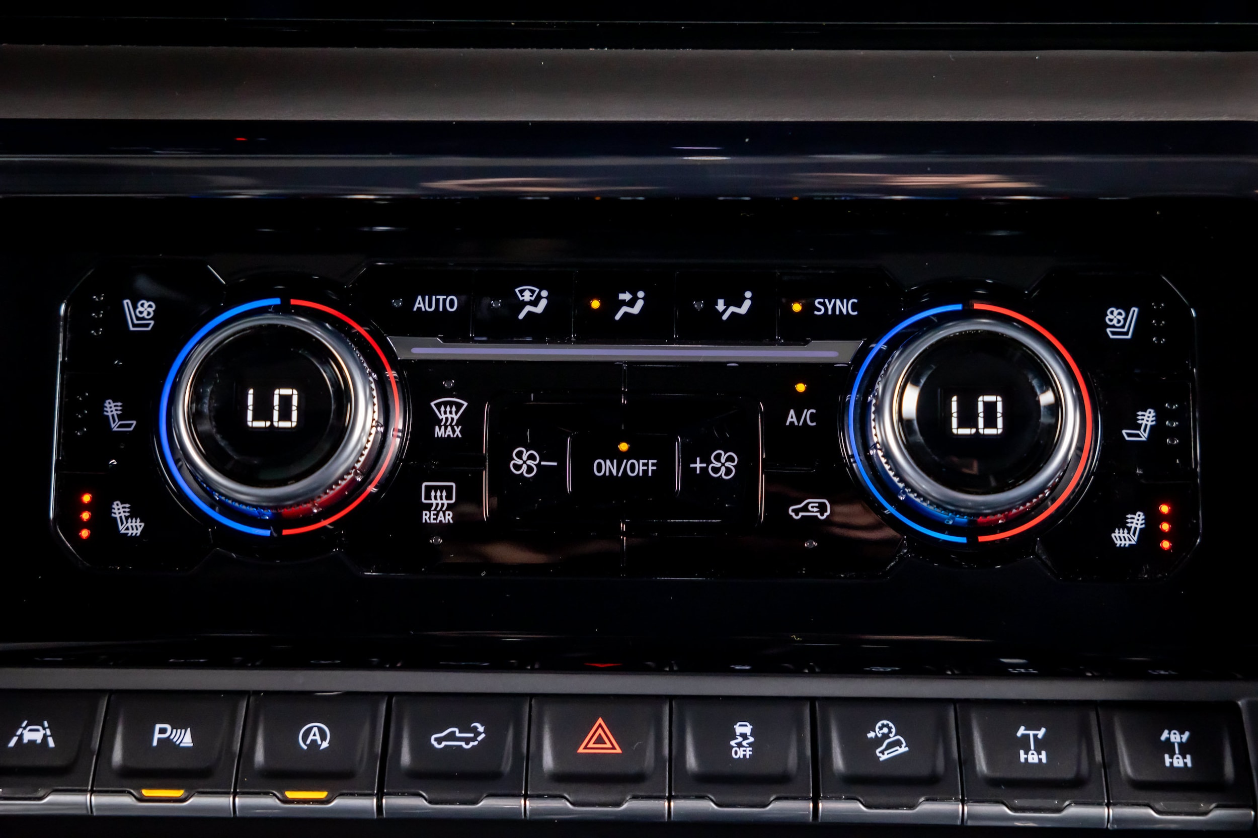 2023 GMC Sierra 1500 AT4X - Photo 36