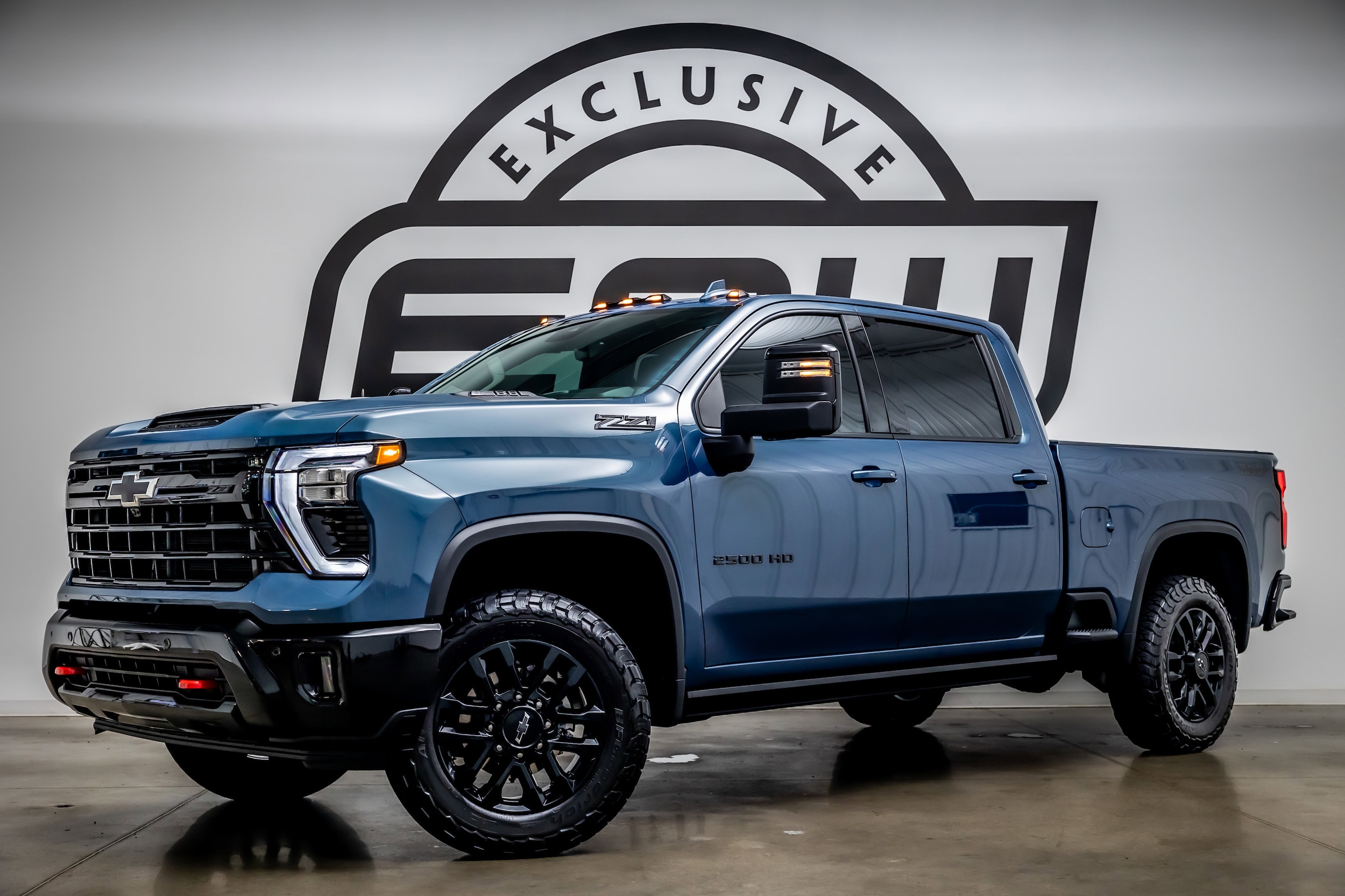 2025 Chevrolet Silverado HD LTZ 4WD Crew Cab Standard Box's photo