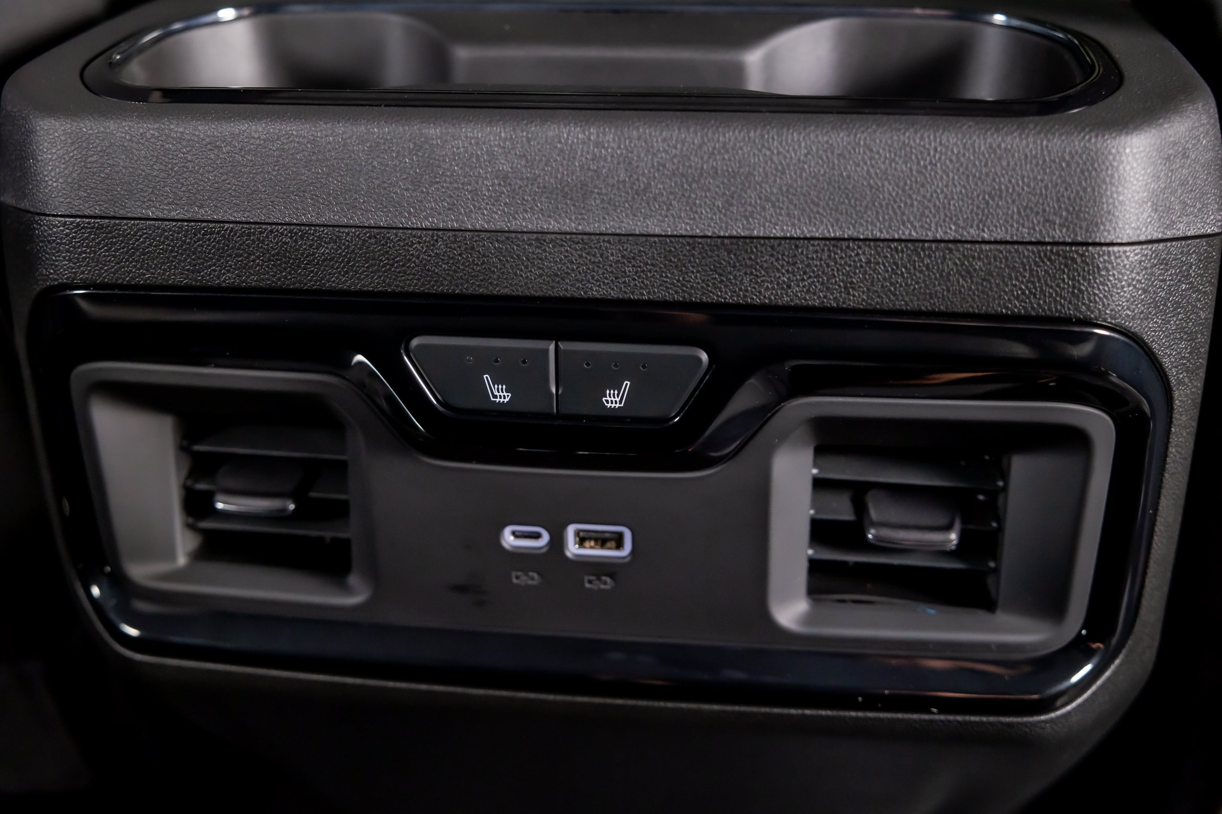 2025 Chevrolet Silverado 2500HD ZR2 - Photo 58