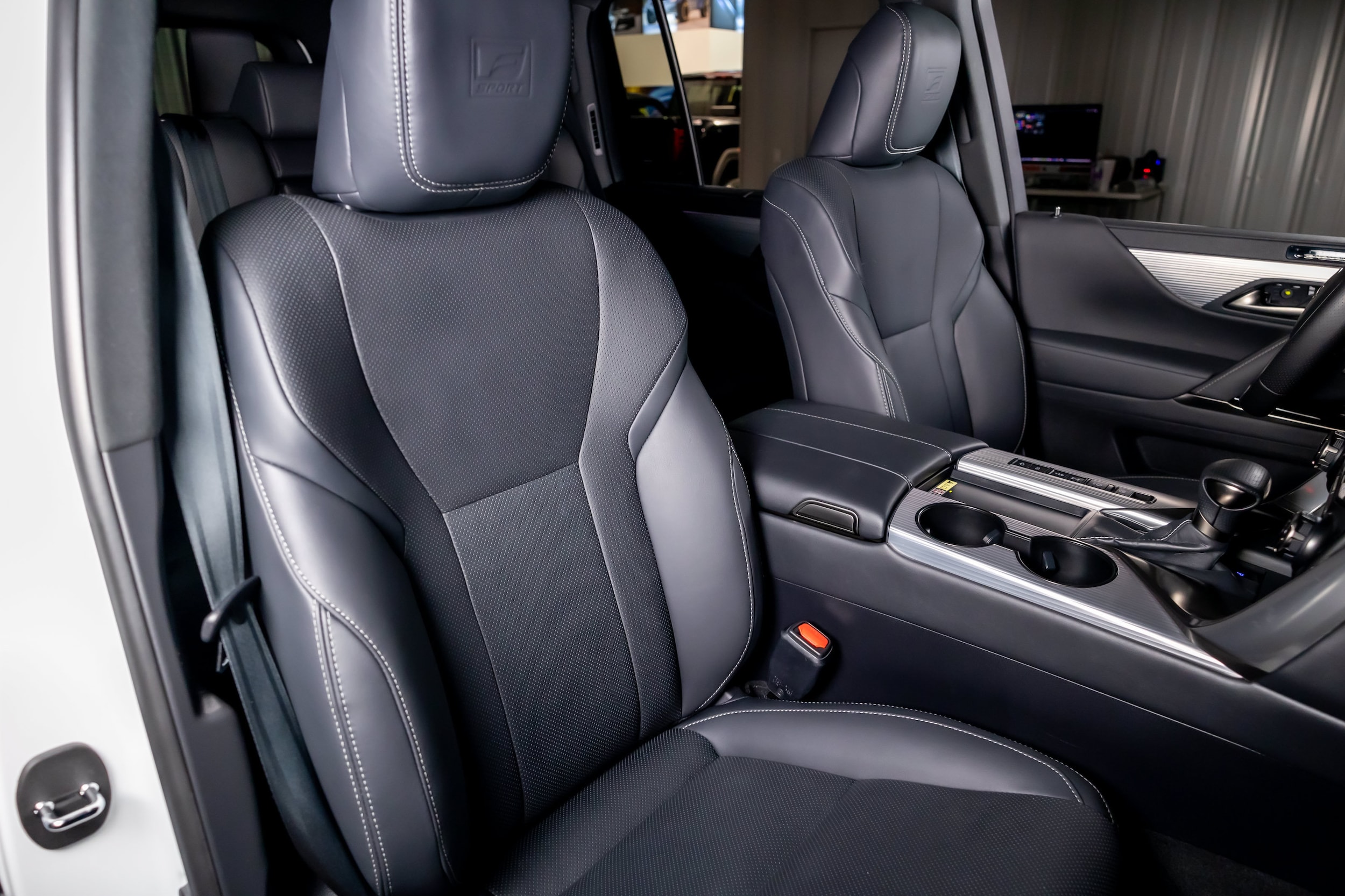 2024 Lexus LX 20