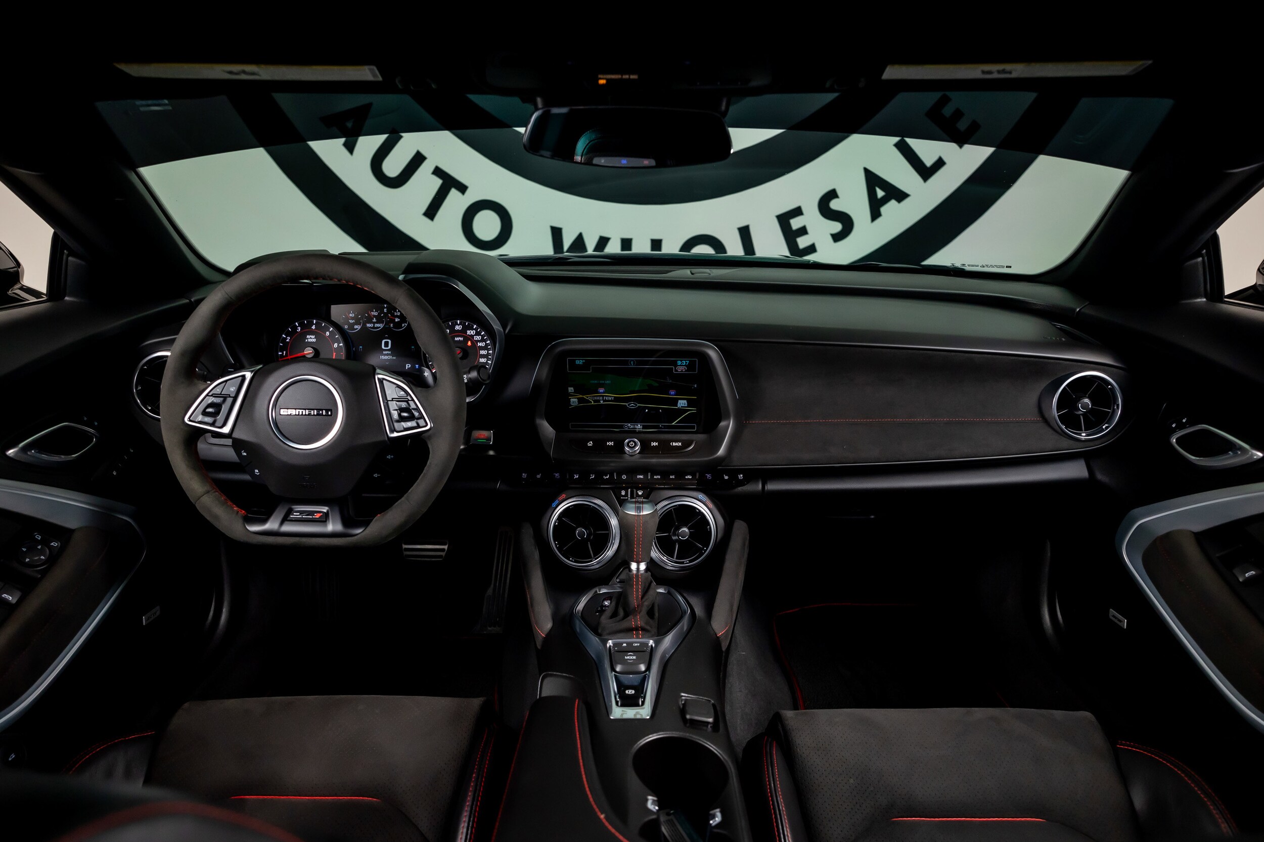 2018 Chevrolet Camaro ZL1 photo 2