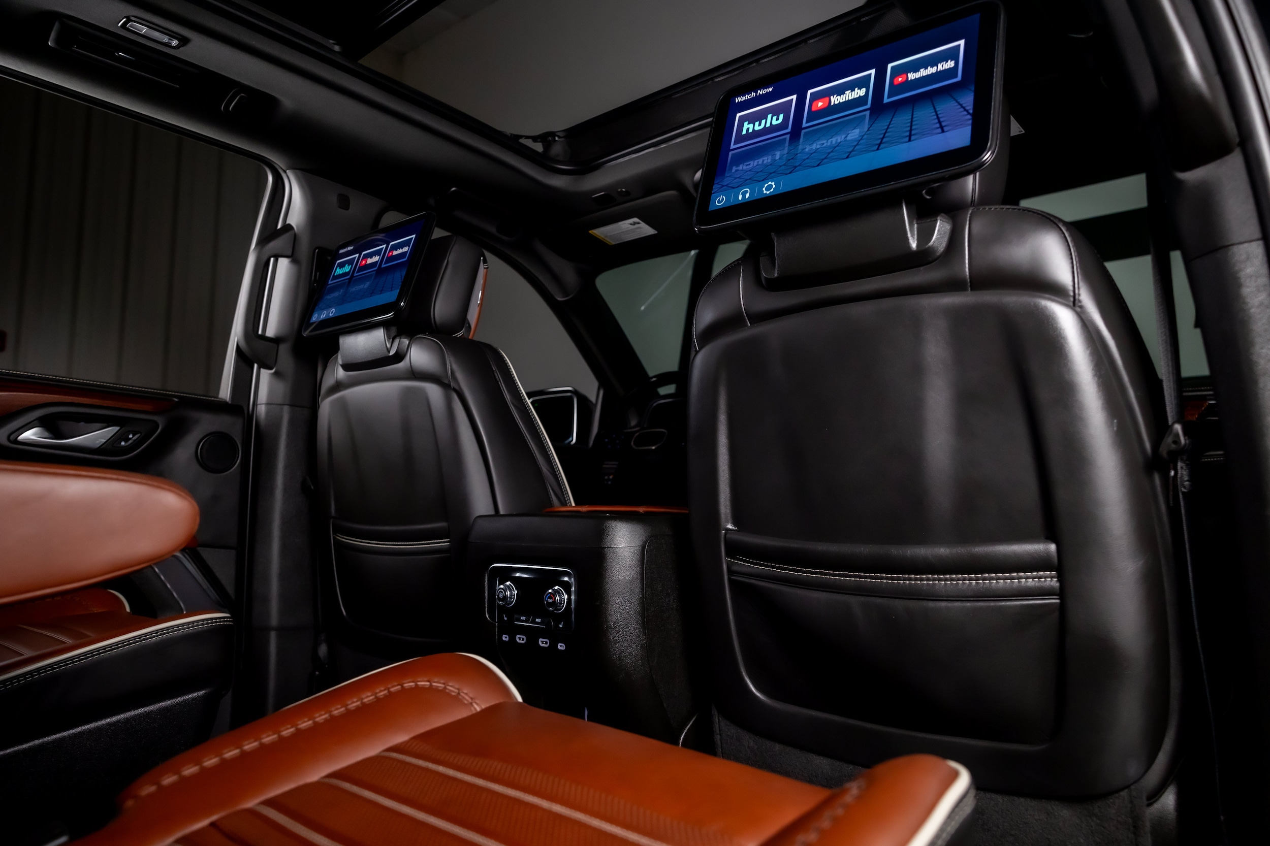 2024 GMC Yukon Denali Ultimate - Photo 30