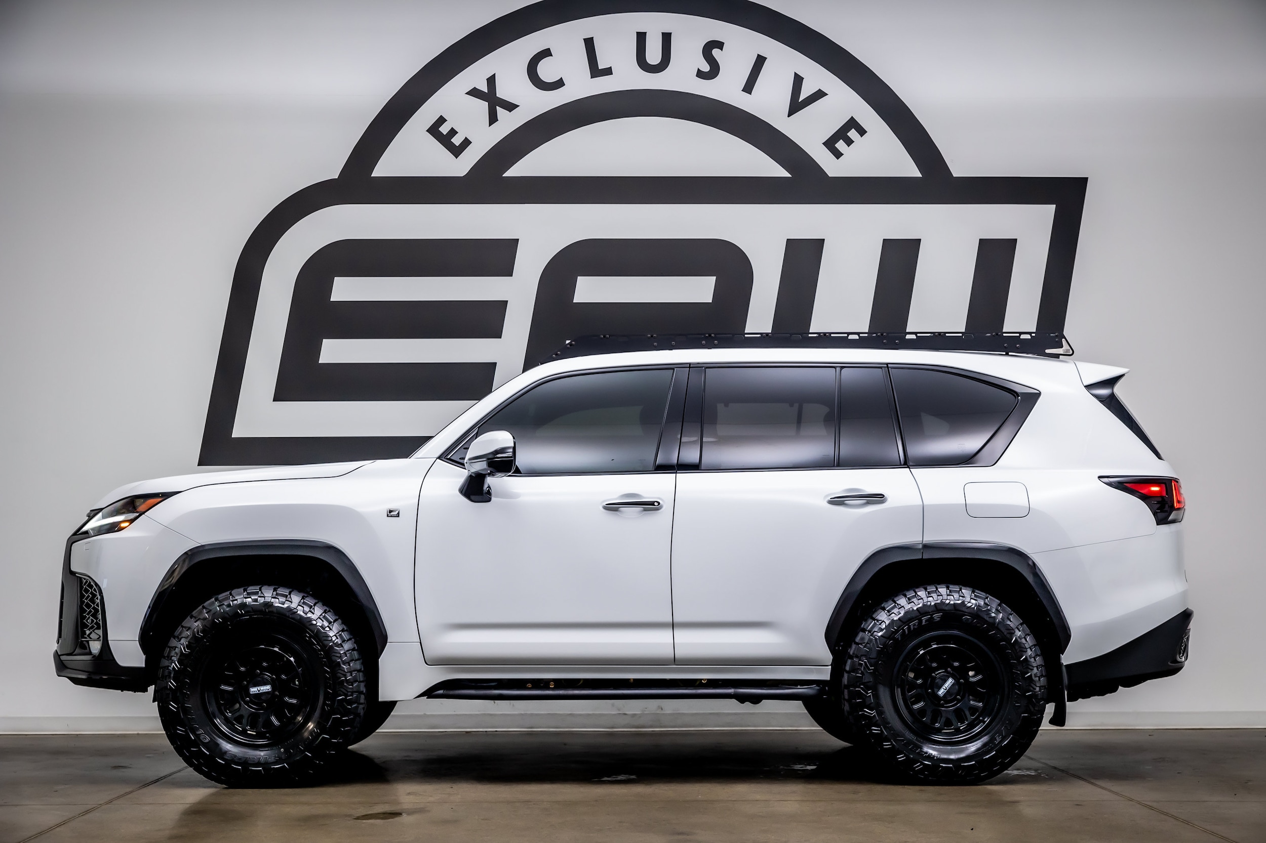 2024 Lexus LX 6