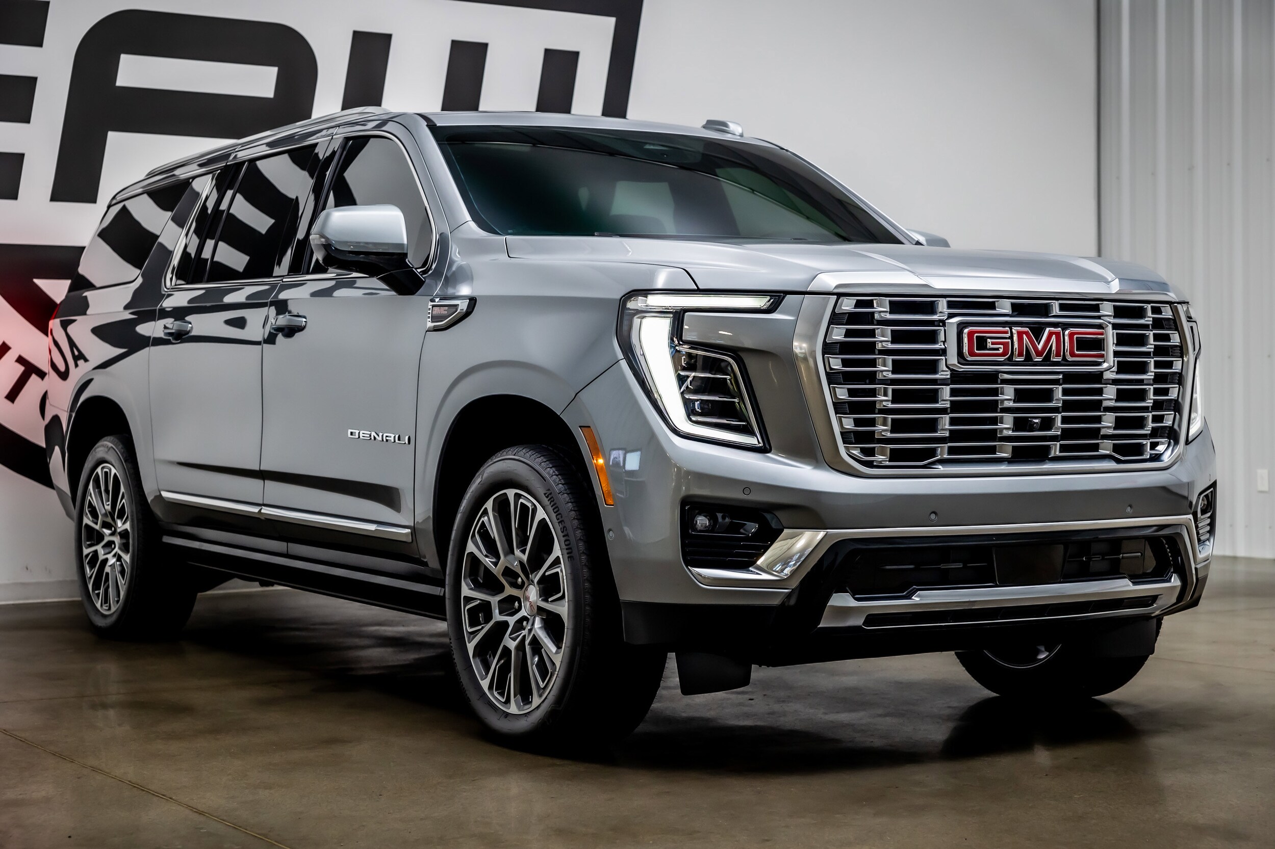 2026 GMC Yukon XL Denali - Photo 27