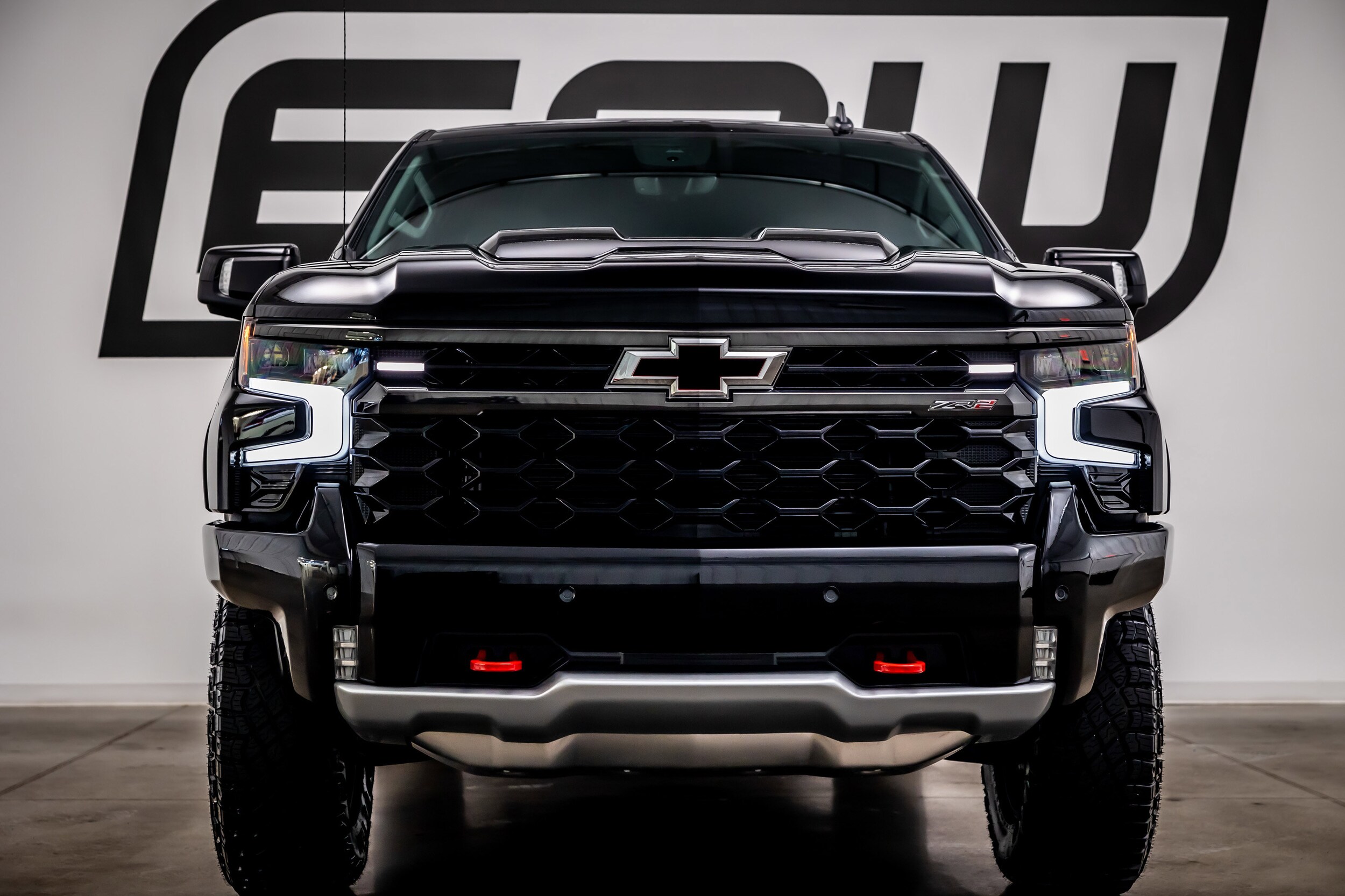 2025 Chevrolet Silverado 1500 ZR2 photo 3