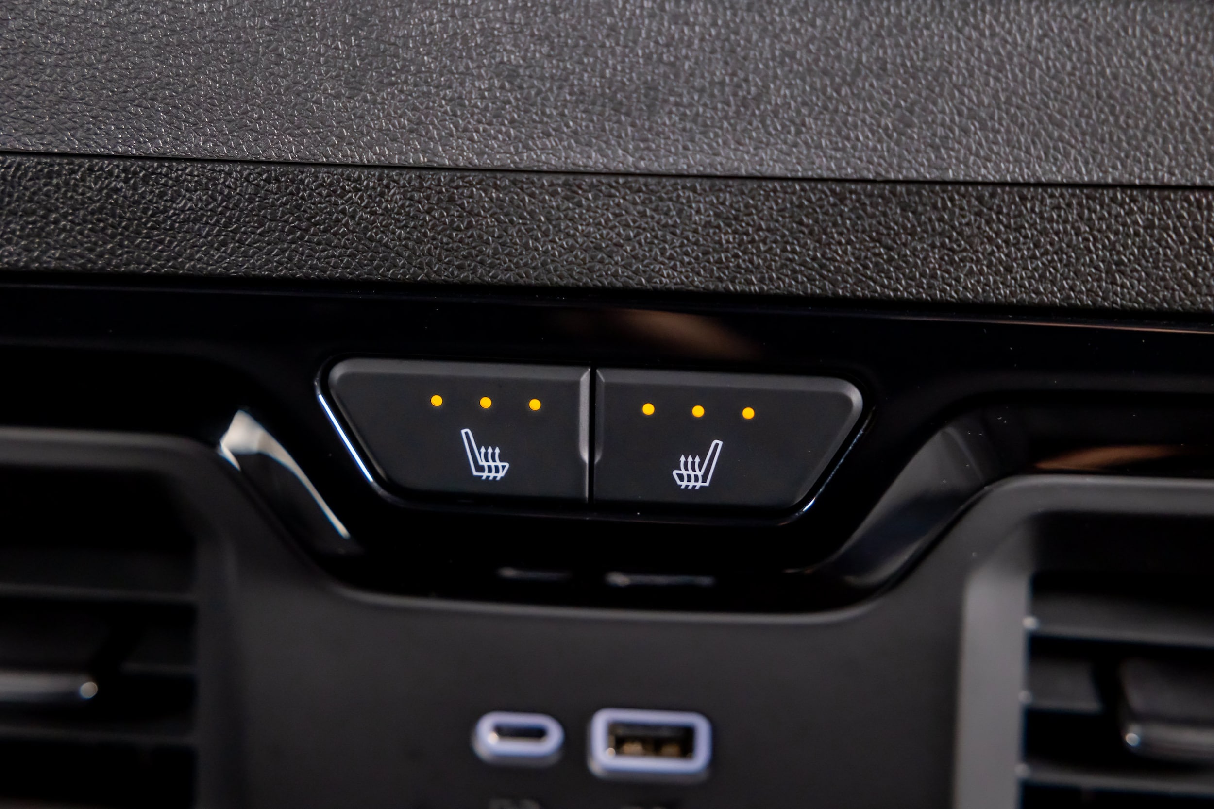 2025 Chevrolet Silverado 2500HD ZR2 - Photo 59