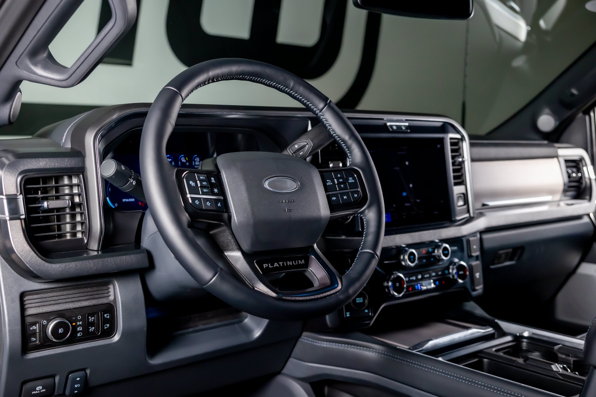 2026 Ford F-250 Super Duty Platinum - Photo 32