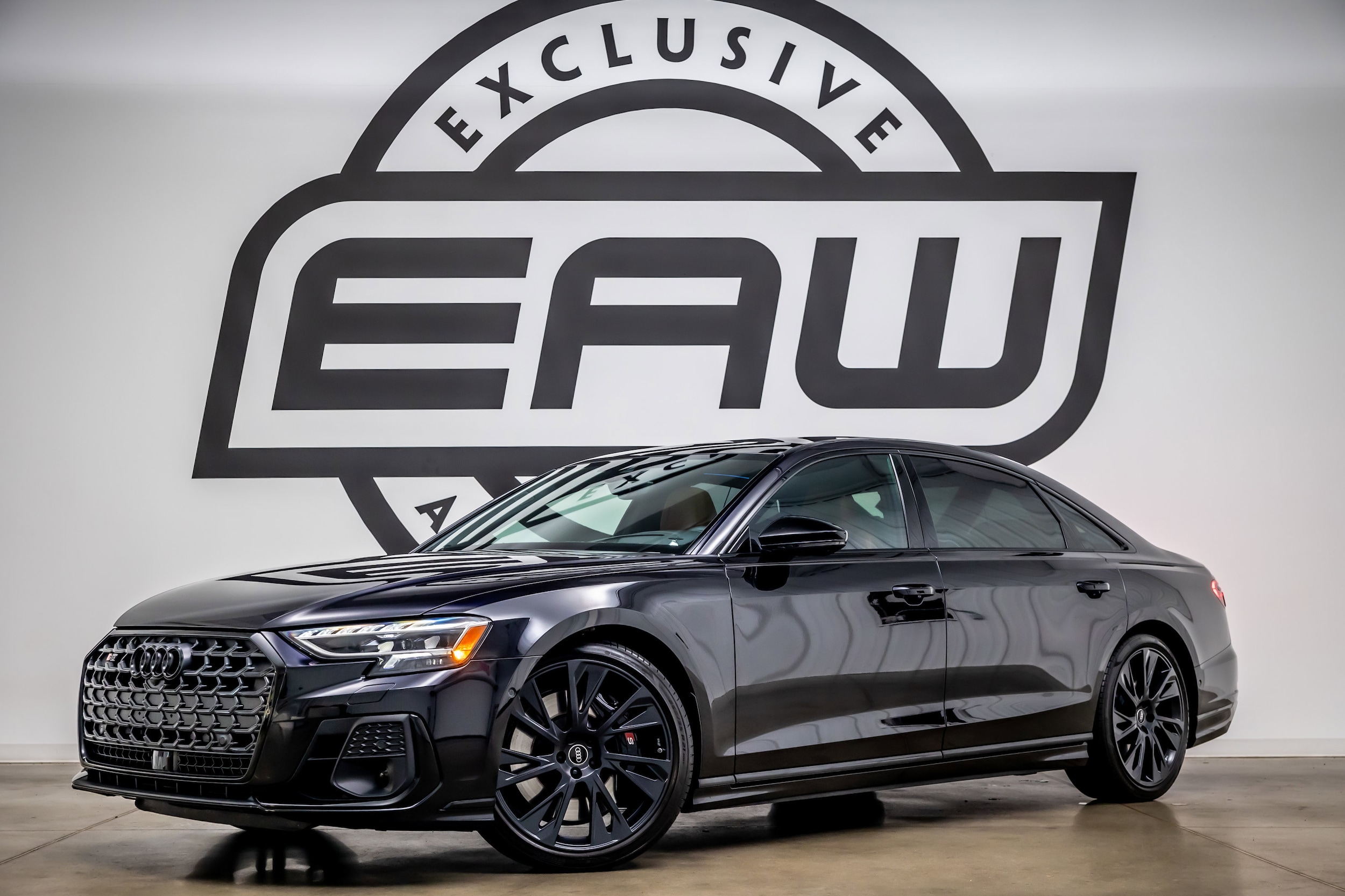 2025 Audi S8 4.0T quattro Tiptronic's photo