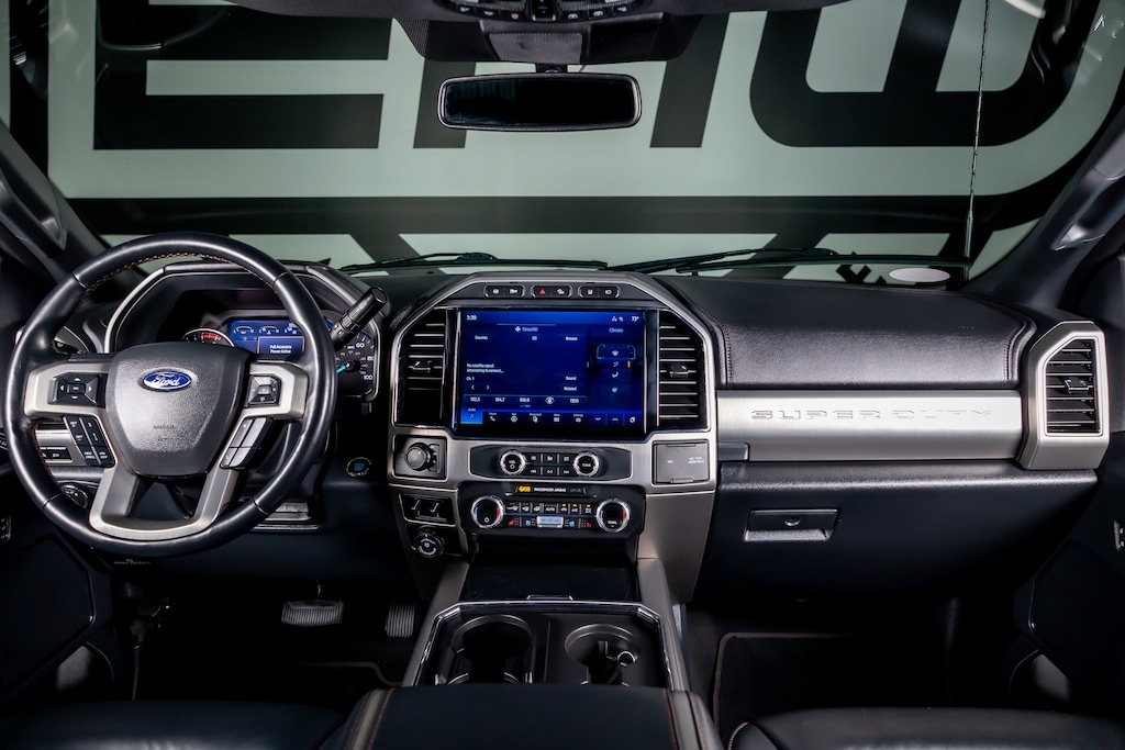 Used 2022 Ford F-250 Platinum 4WD Crew Cab 6.75 Box Truck Crew Cab