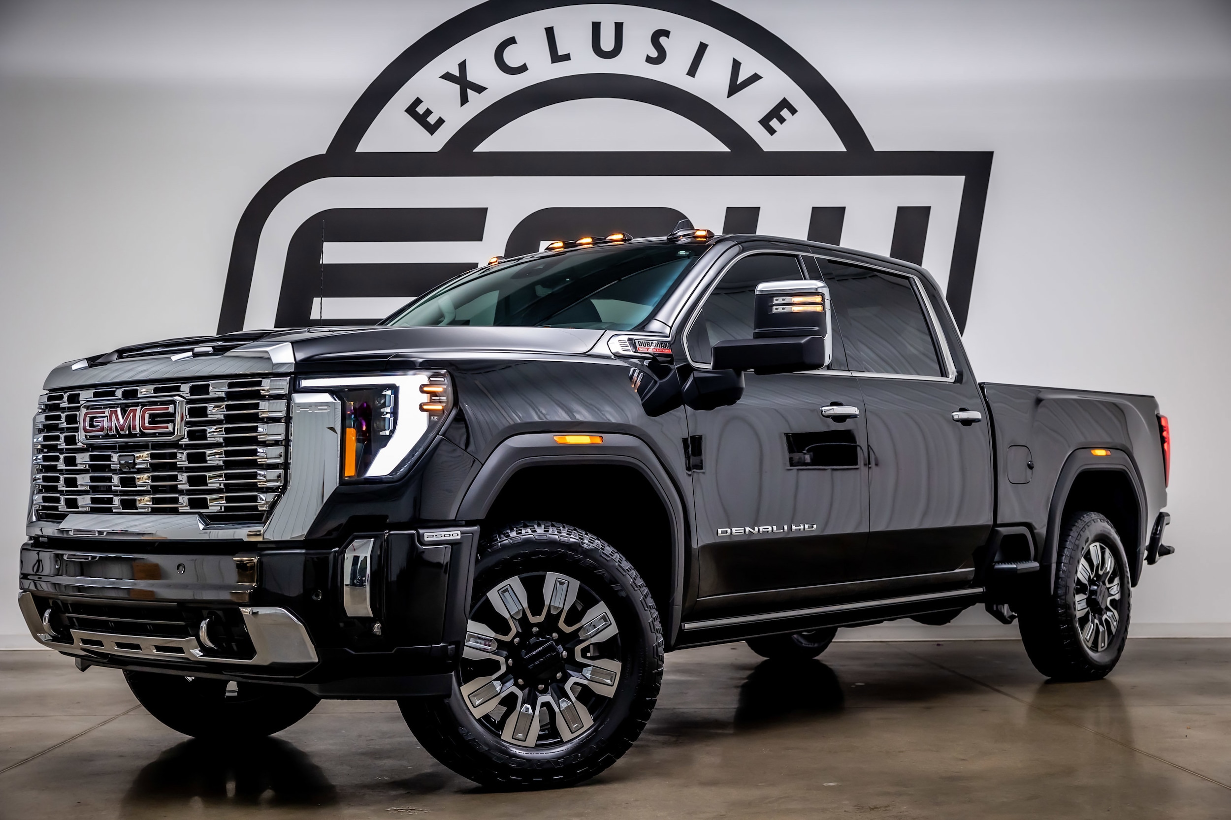 2024 GMC Sierra 4WD Crew Cab Standard Box Denali's photo