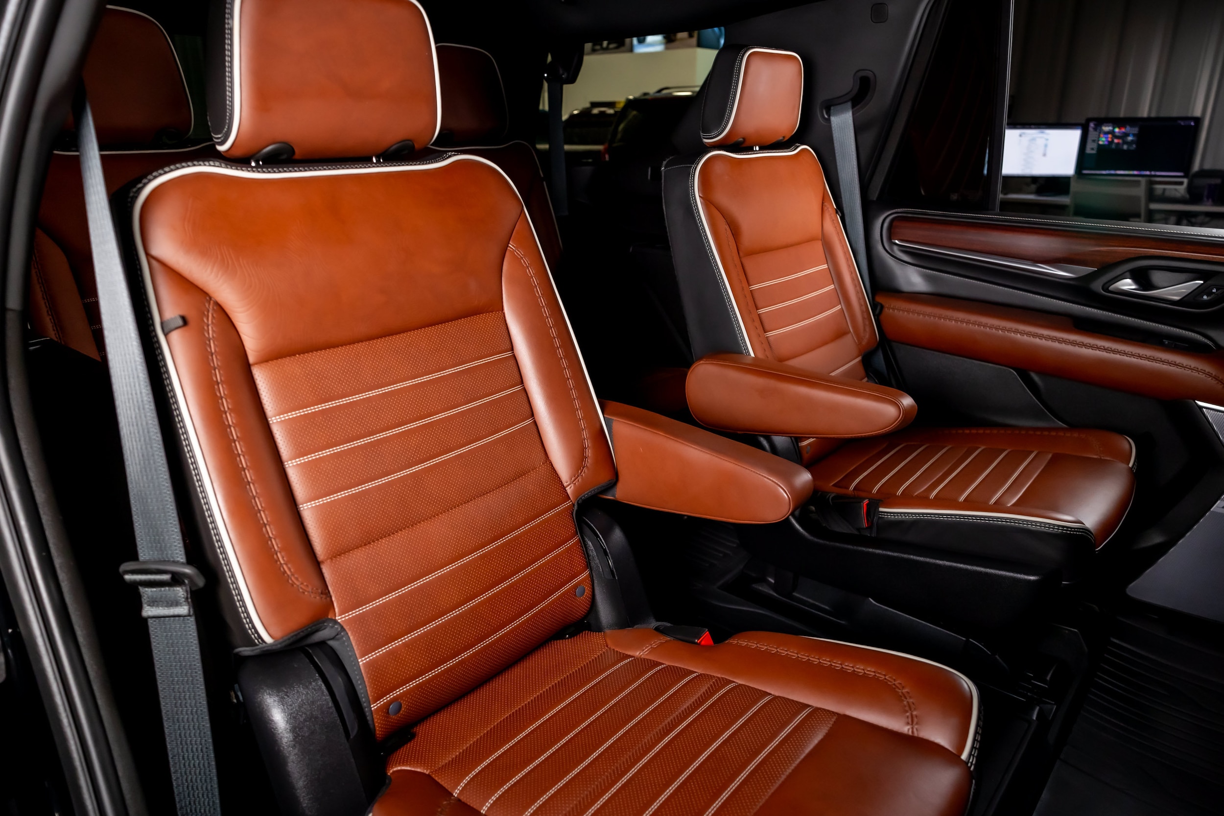 2024 GMC Yukon Denali Ultimate - Photo 55