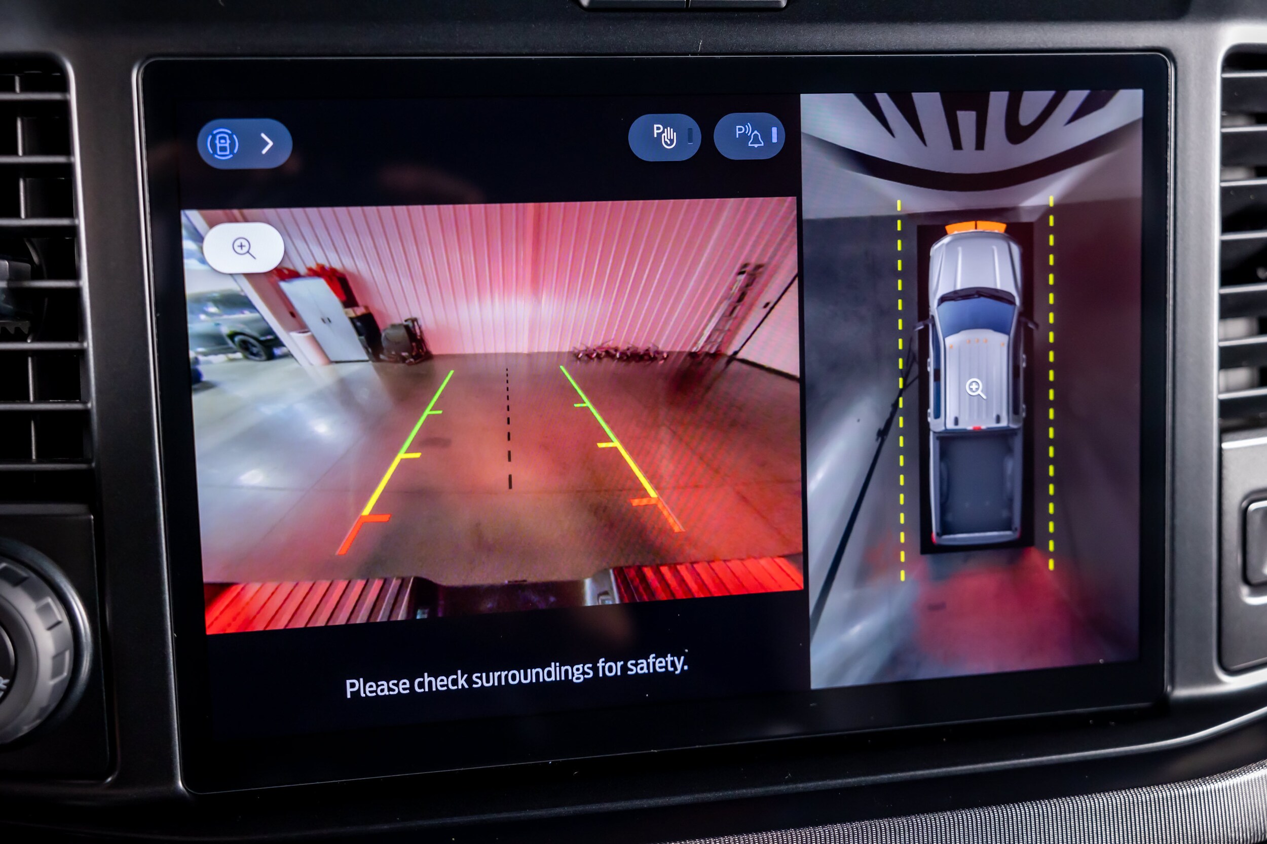 2026 Ford F-250 Super Duty Platinum - Photo 12