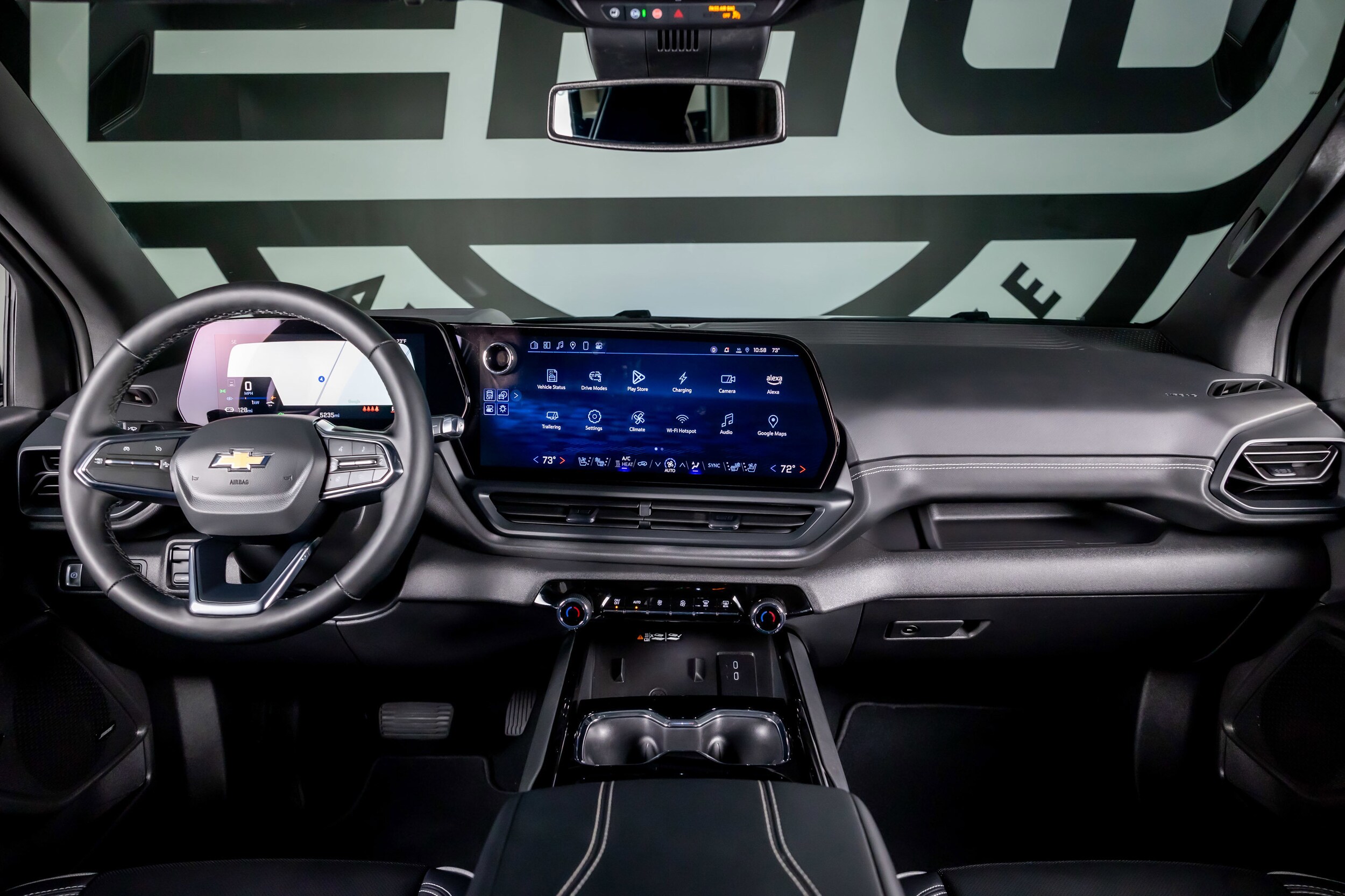 2025 Chevrolet Silverado EV LT photo 2