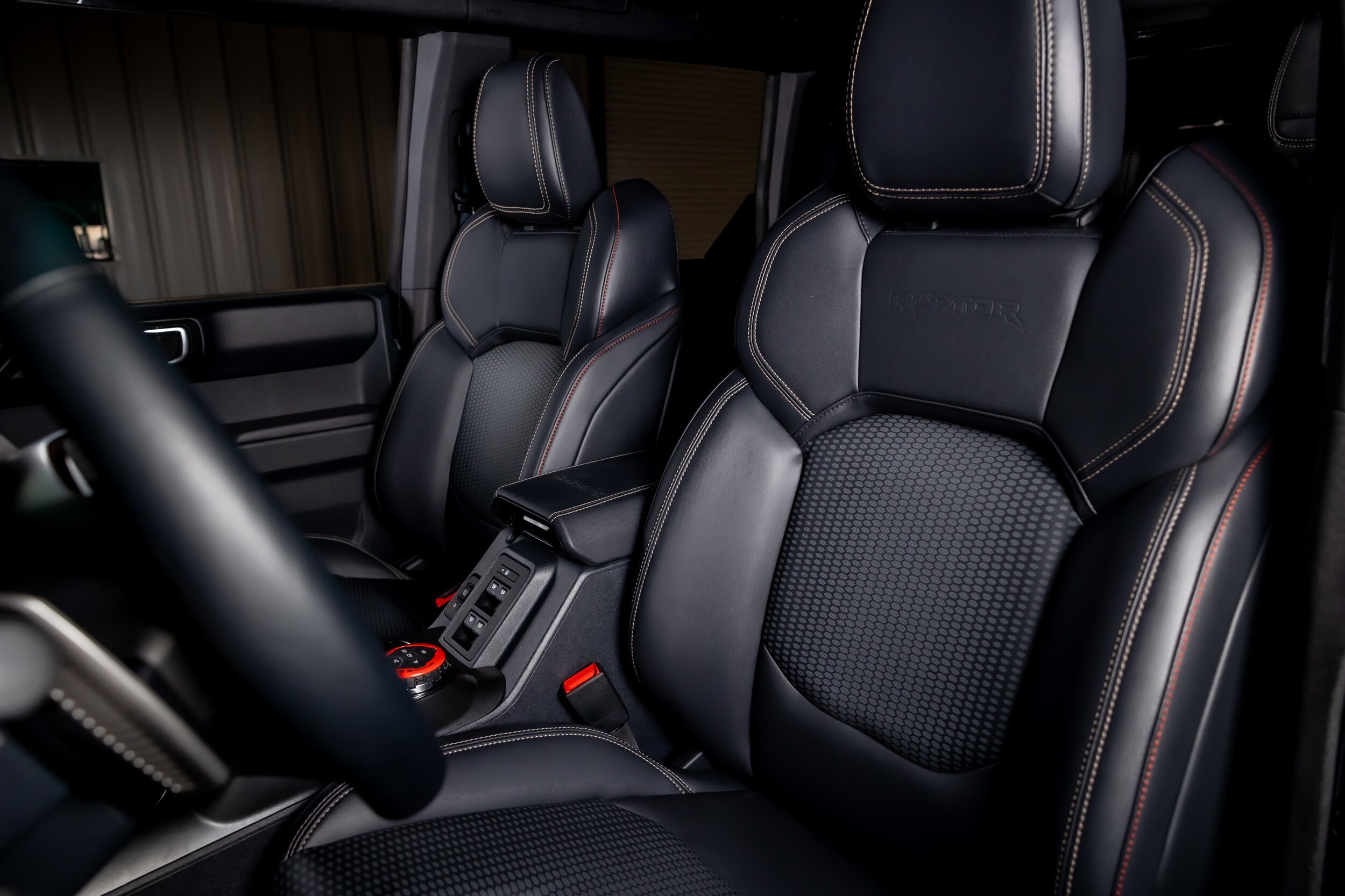 2024 Ford Bronco Raptor photo 4