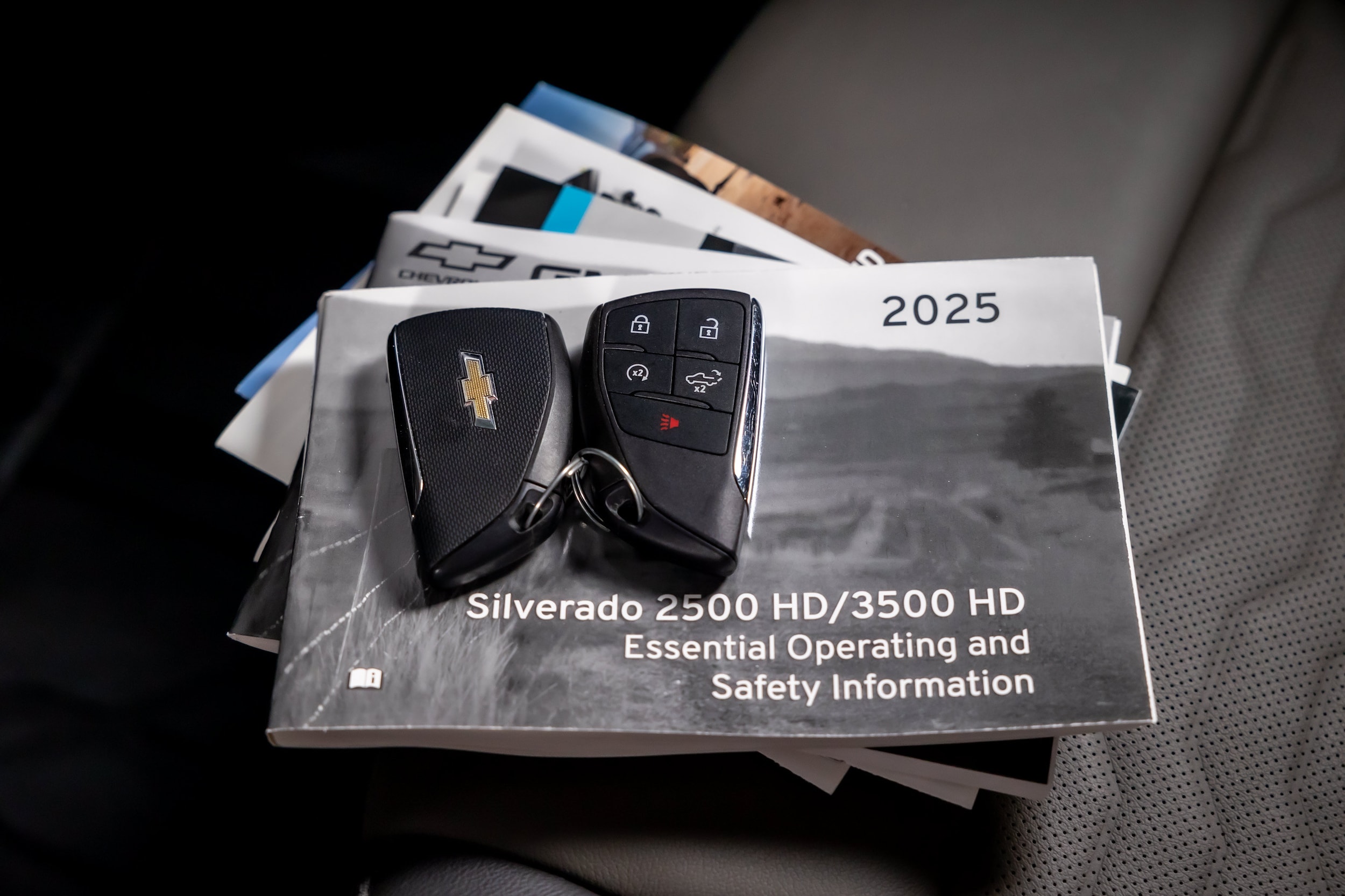 2025 Chevrolet Silverado 2500HD ZR2 - Photo 37