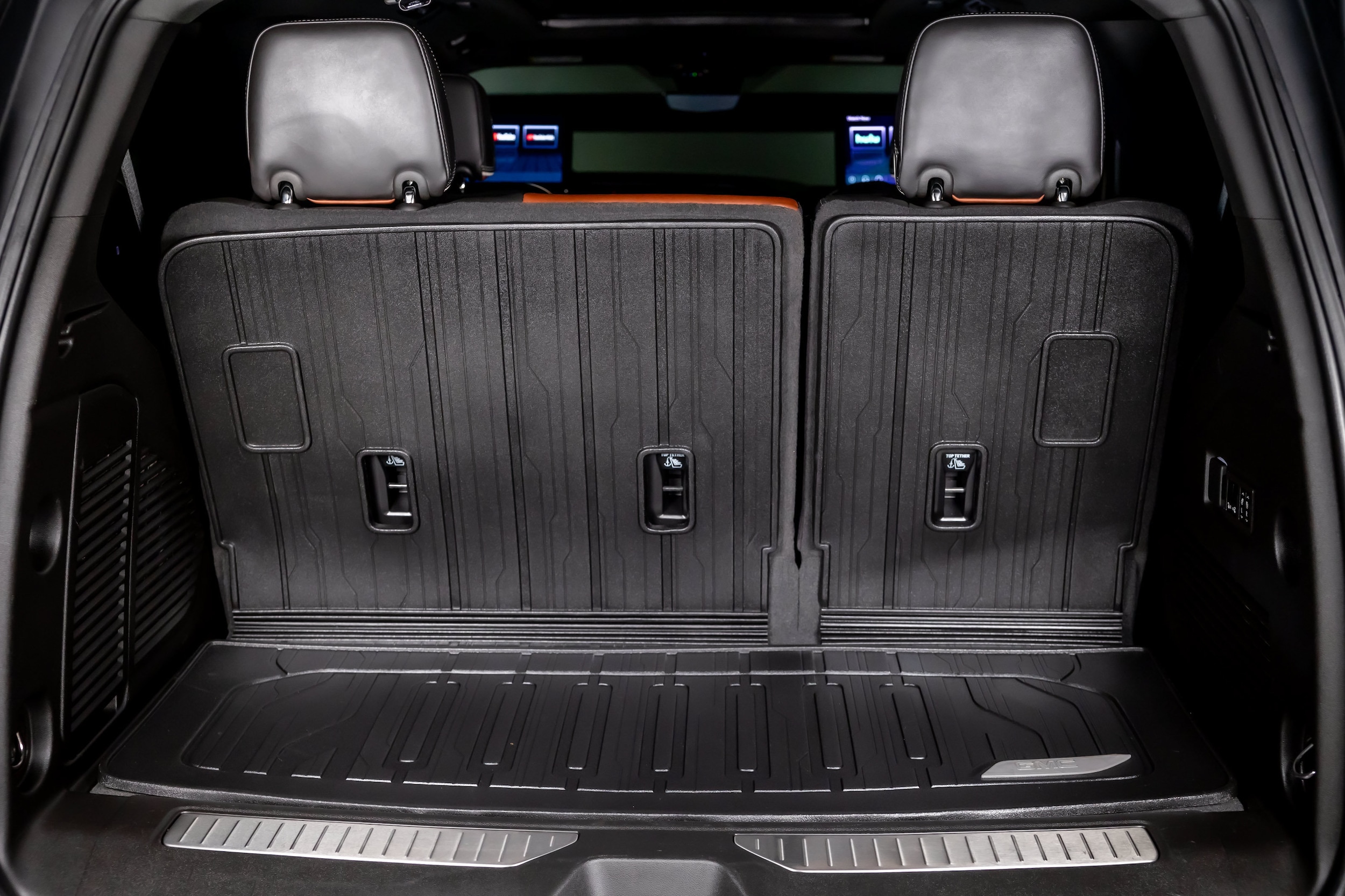2024 GMC Yukon Denali Ultimate - Photo 40