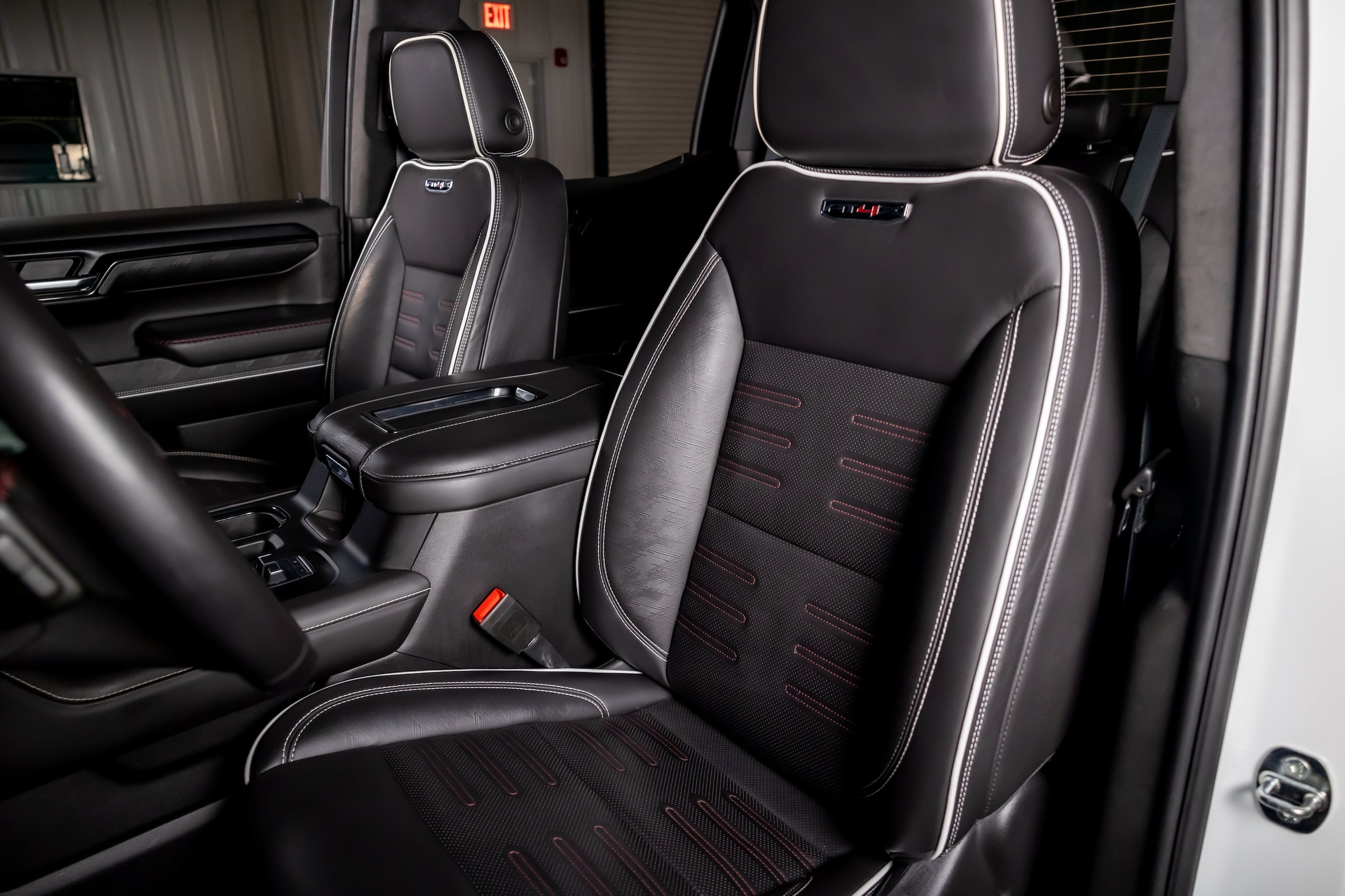 2022 GMC Sierra 1500 AT4X - Photo 5
