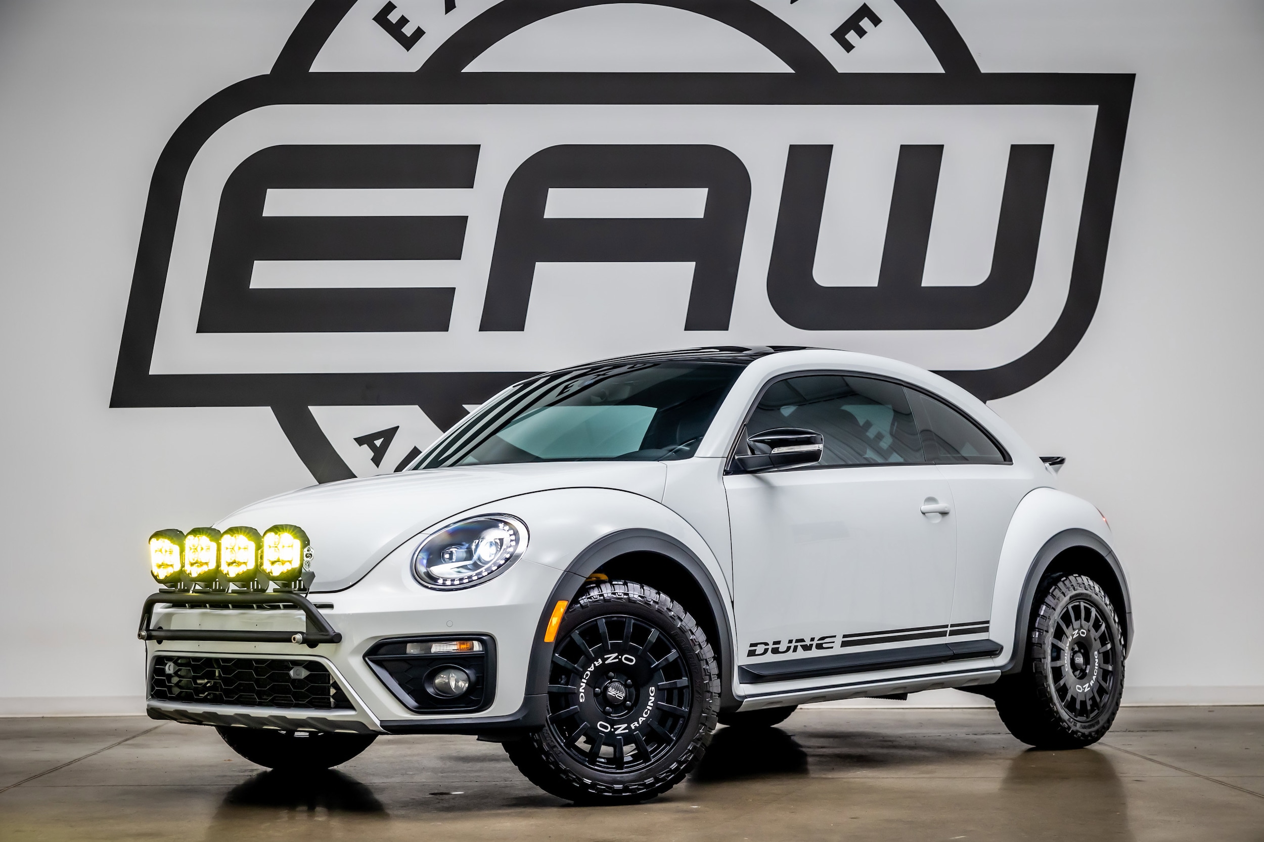 2017 Volkswagen Beetle 1.8T Dune DSG's photo