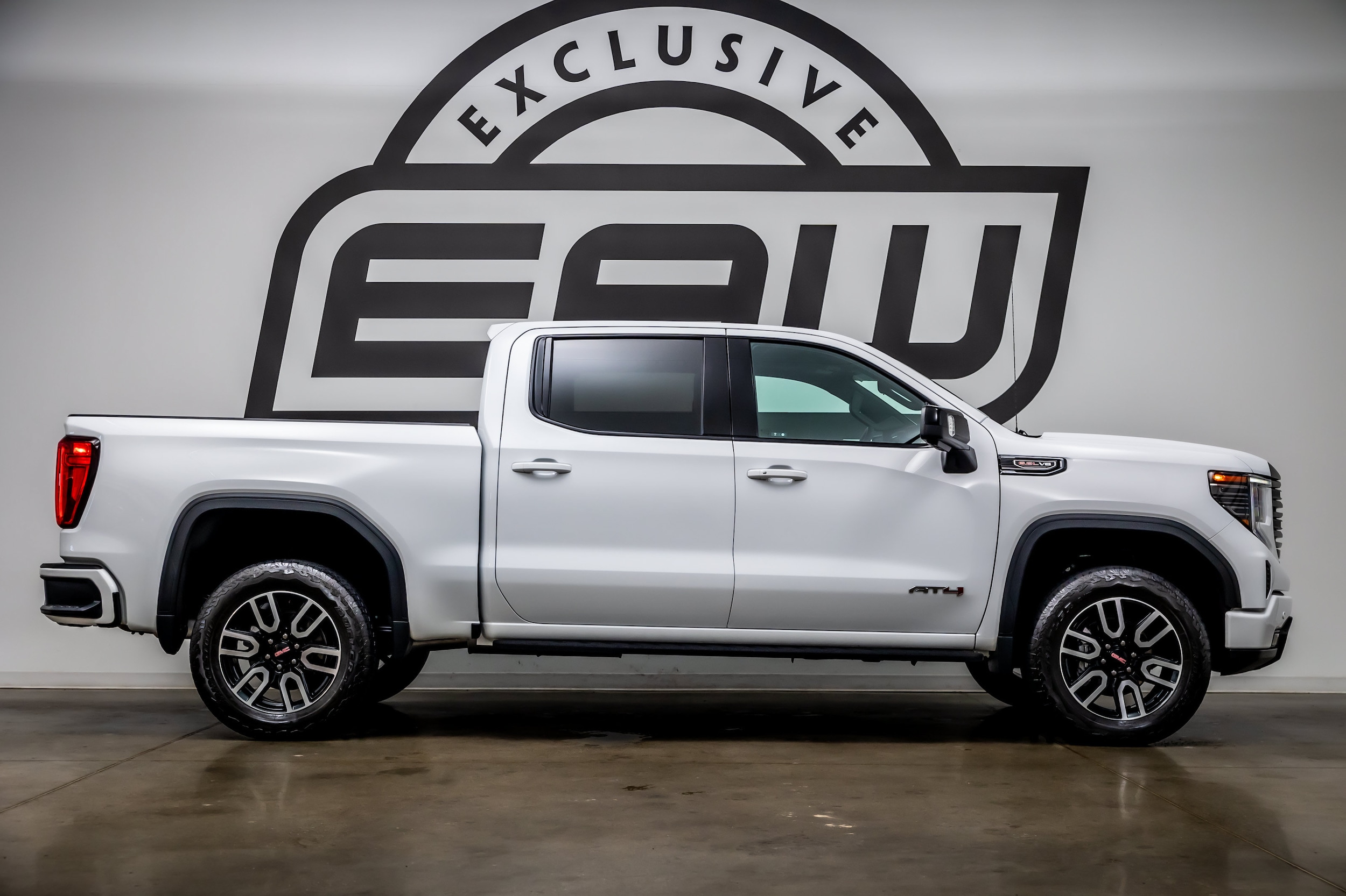 2023 GMC Sierra 1500 AT4 - Photo 8