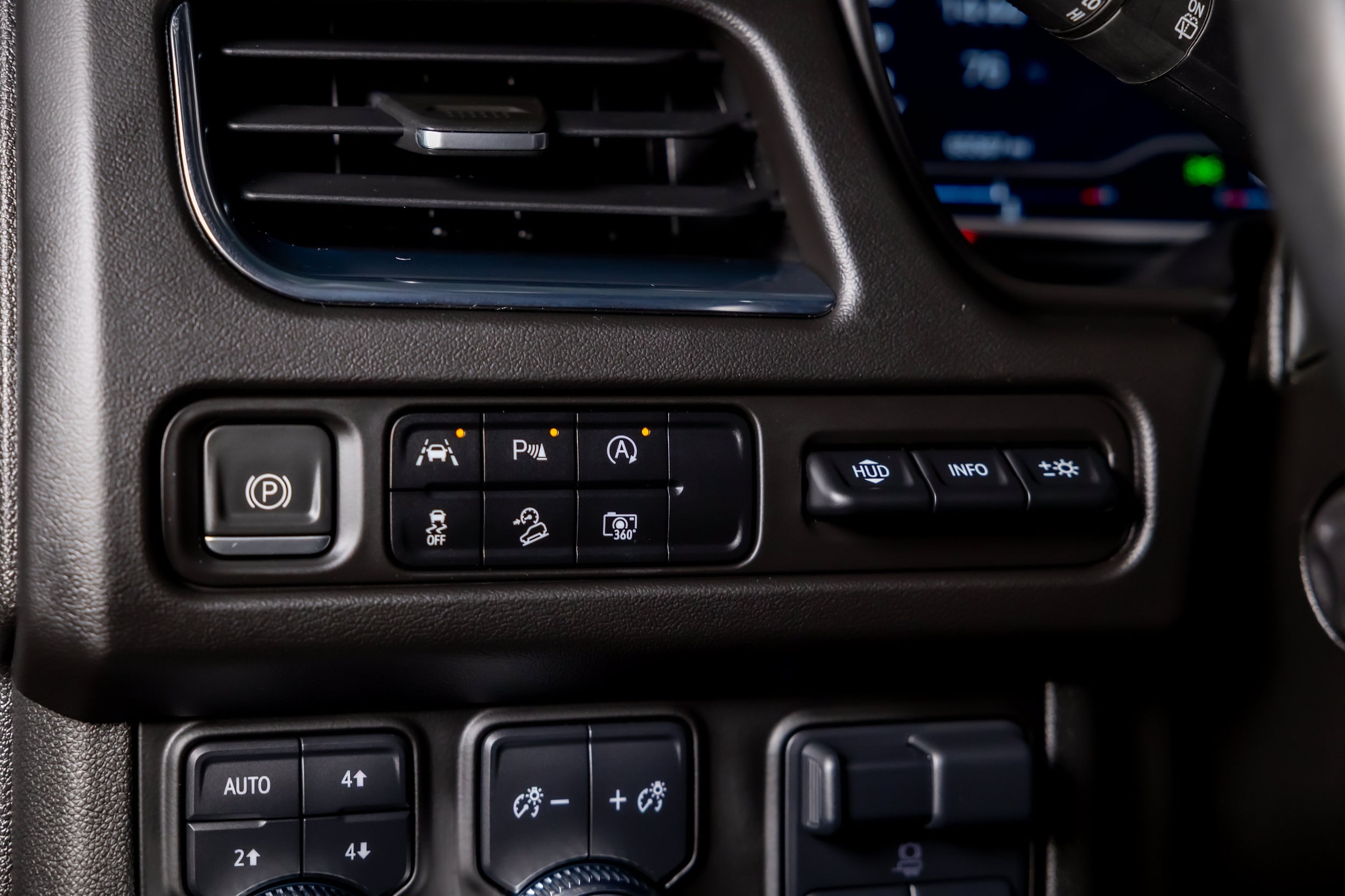 2023 GMC Yukon XL AT4 - Photo 52