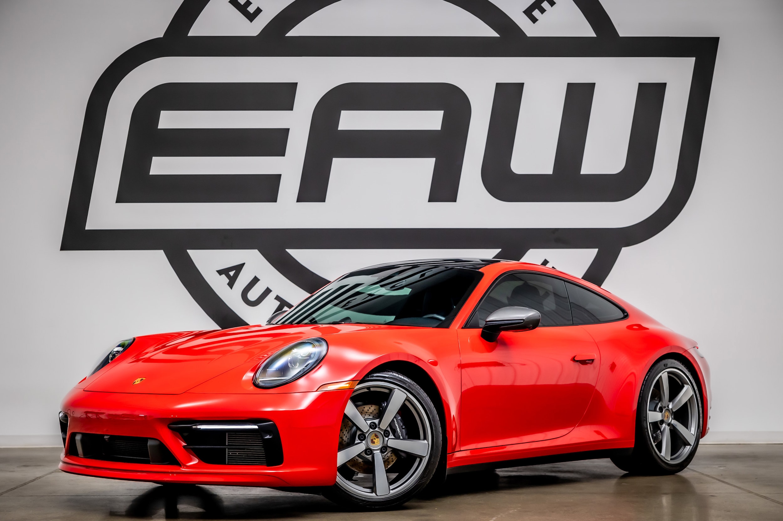 2024 Porsche 911 T's photo