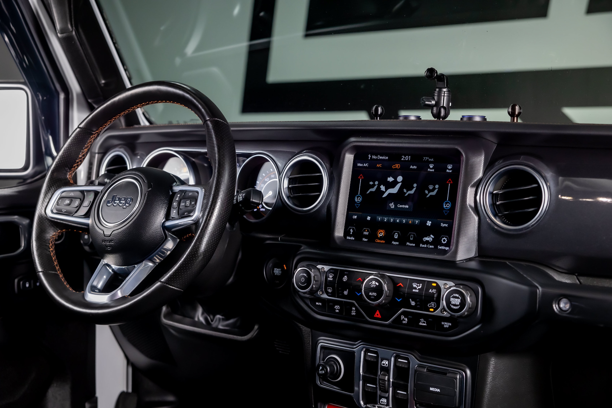2023 Jeep Wrangler 4-Door Rubicon 392 - Photo 38