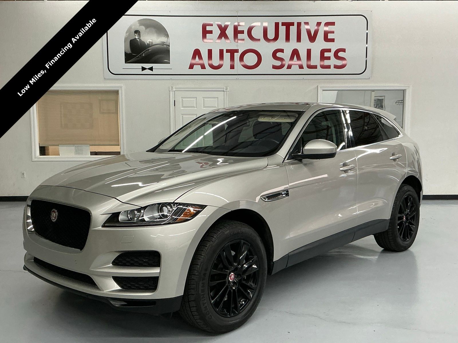 2017 Jaguar F-Pace Prestige