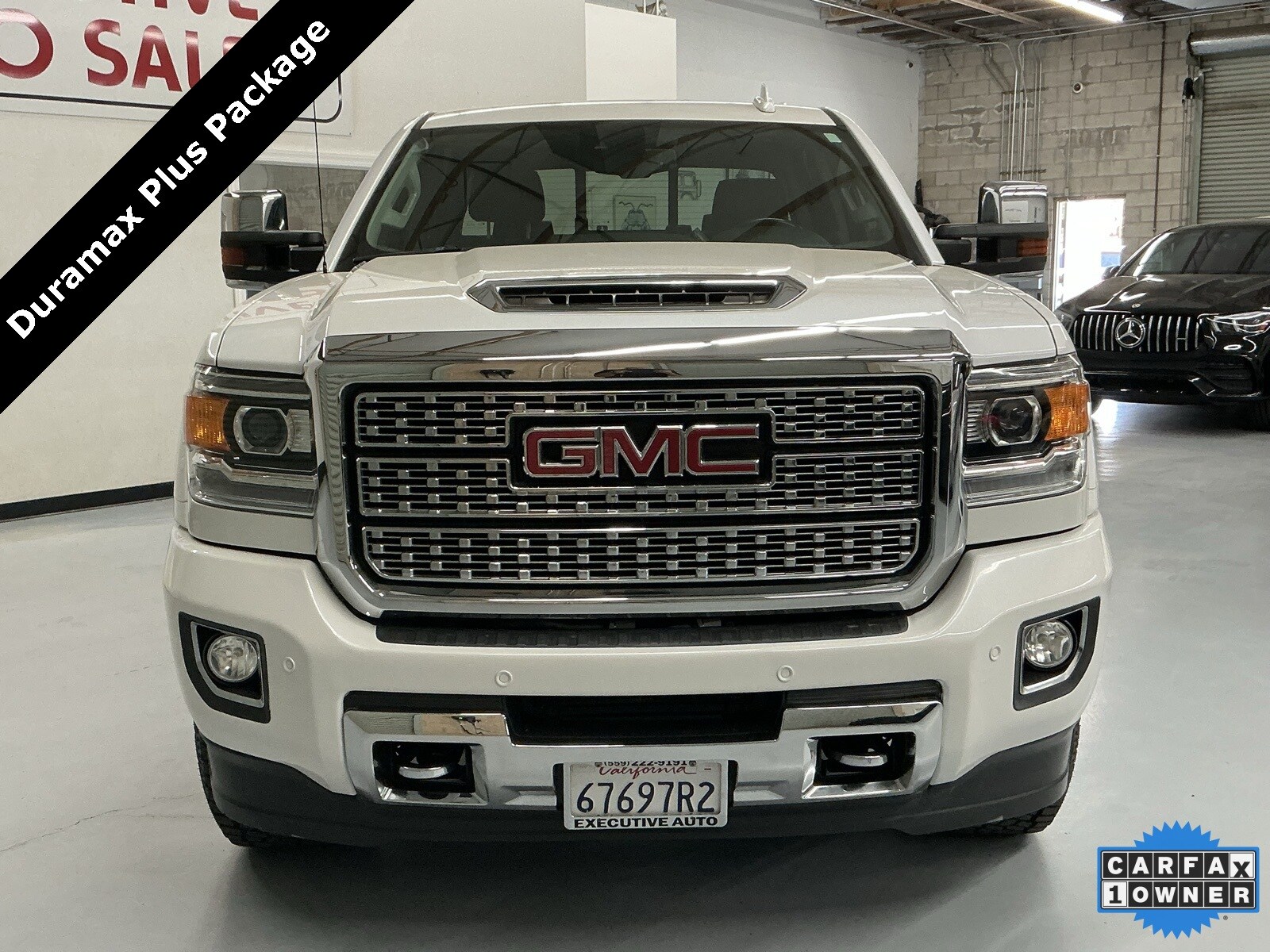 2019 Gmc Sierra HD Denali photo 2