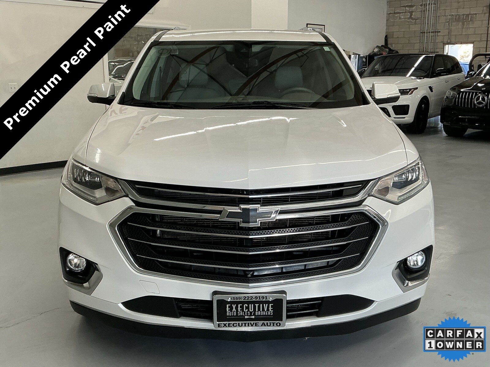 2021 Chevrolet Traverse Premier photo 2