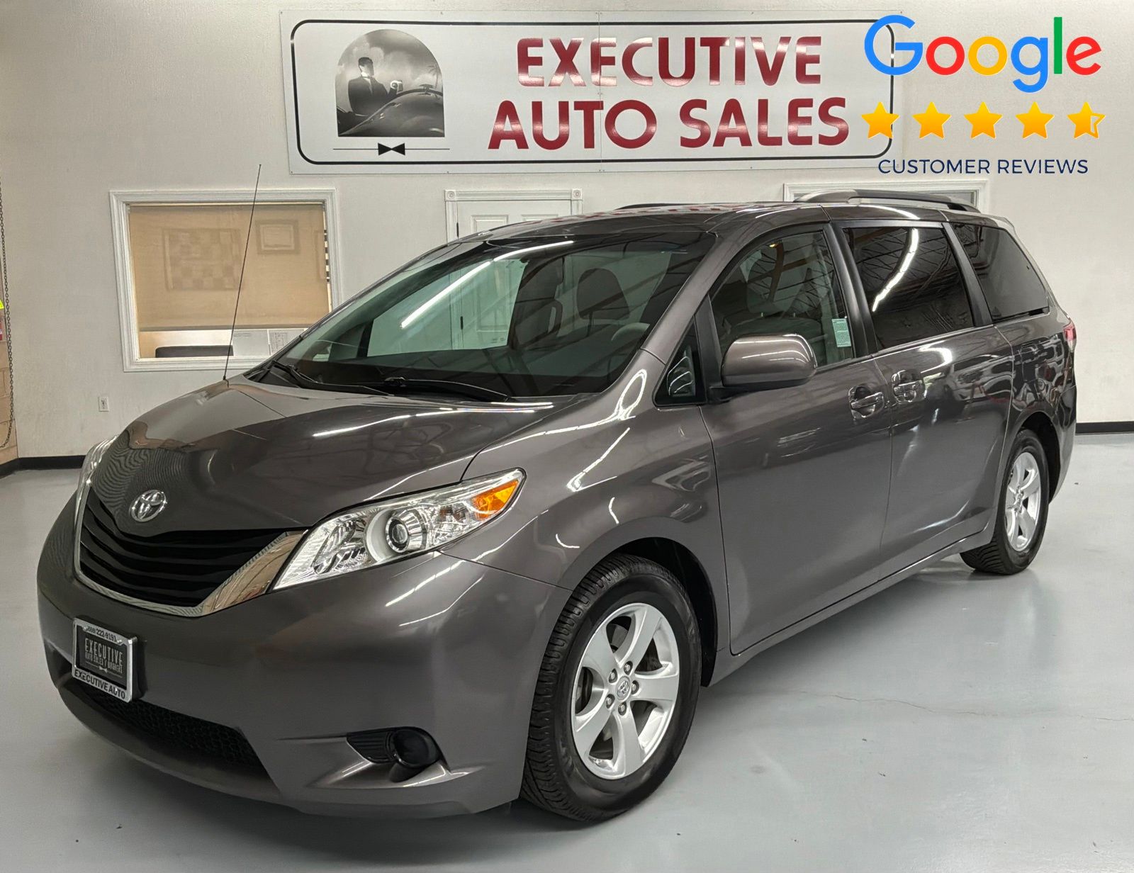 2014 Toyota Sienna's photo