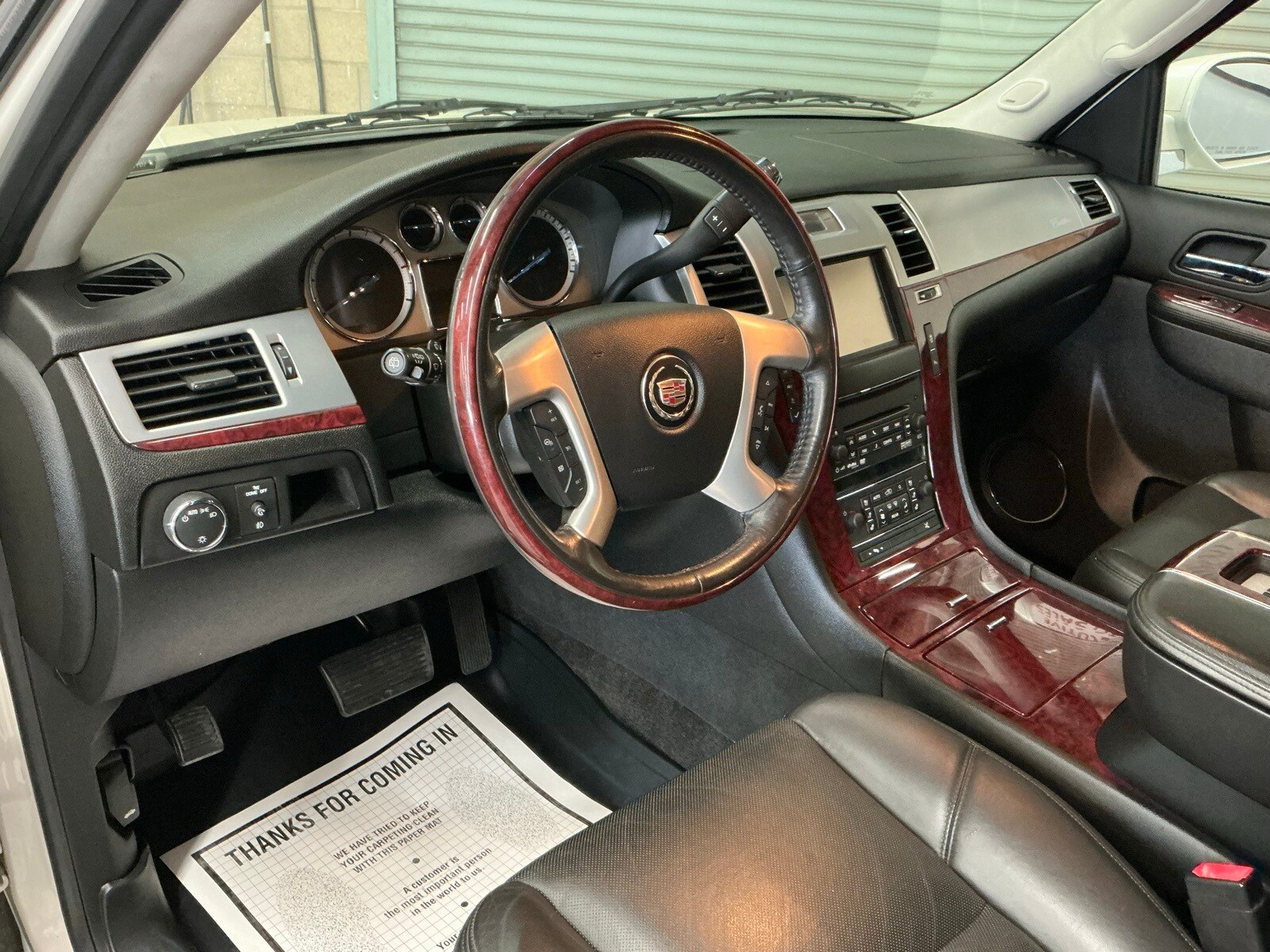 2014 Cadillac Escalade Premium photo 2
