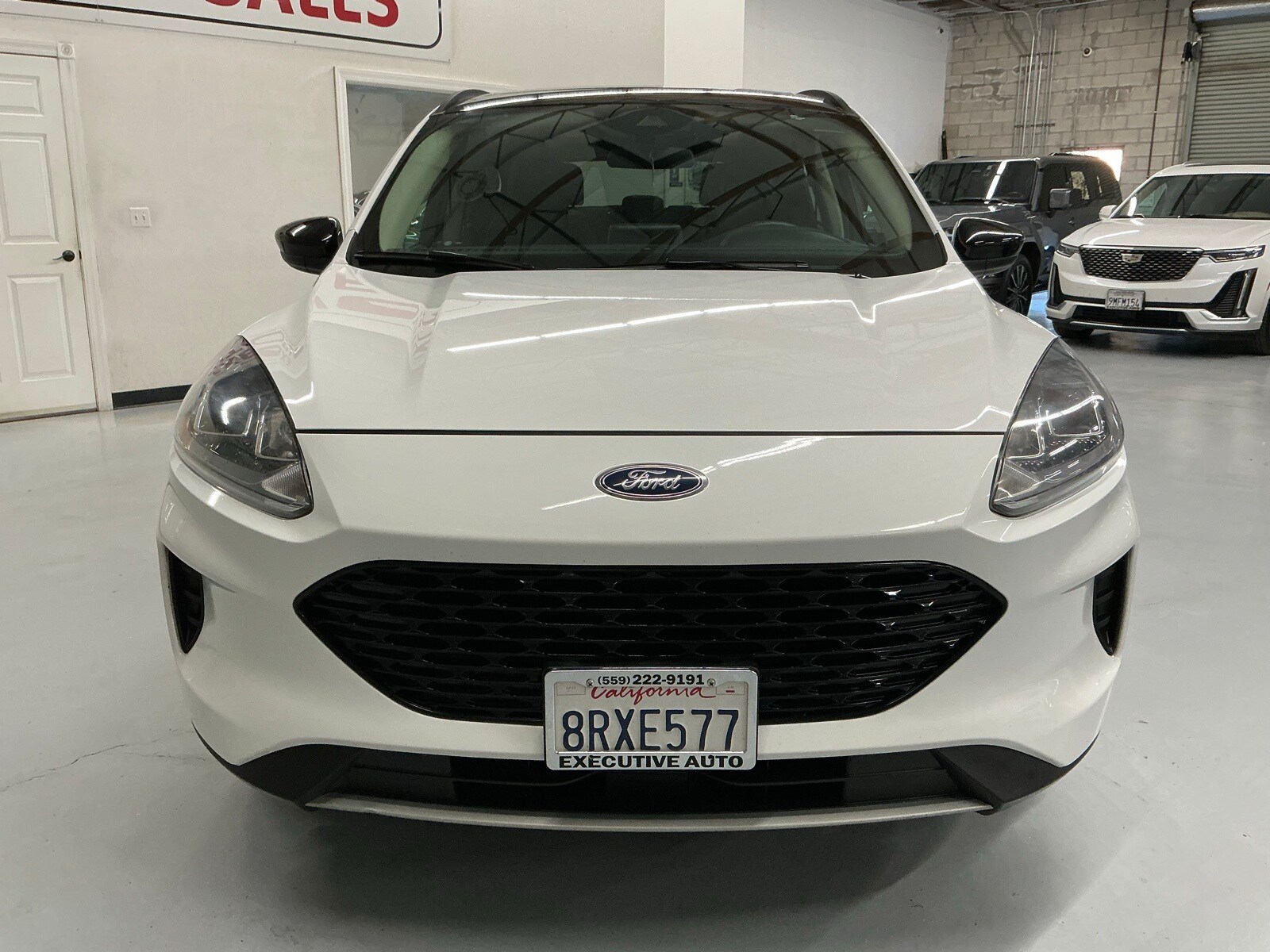 2020 Ford Escape SE Sport Hybrid photo 2