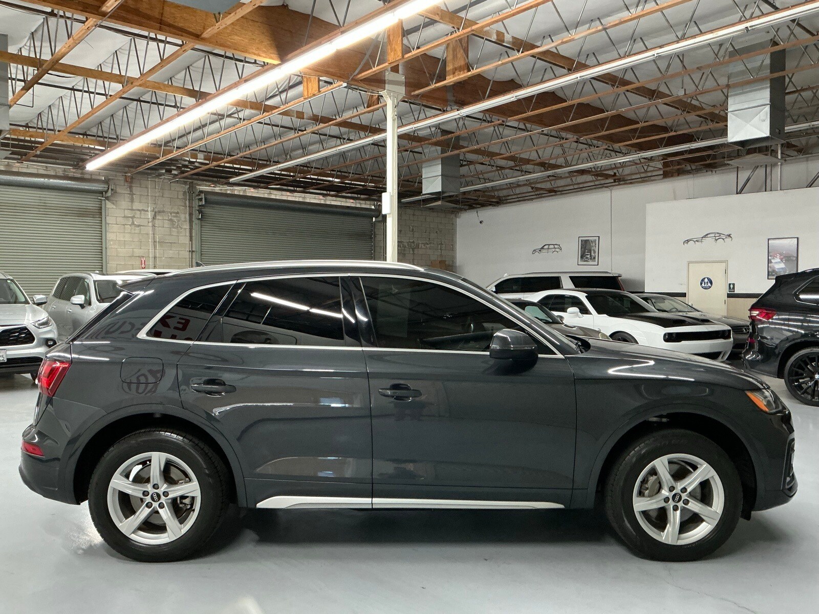 2021 Audi Q5 45 Premium photo 3