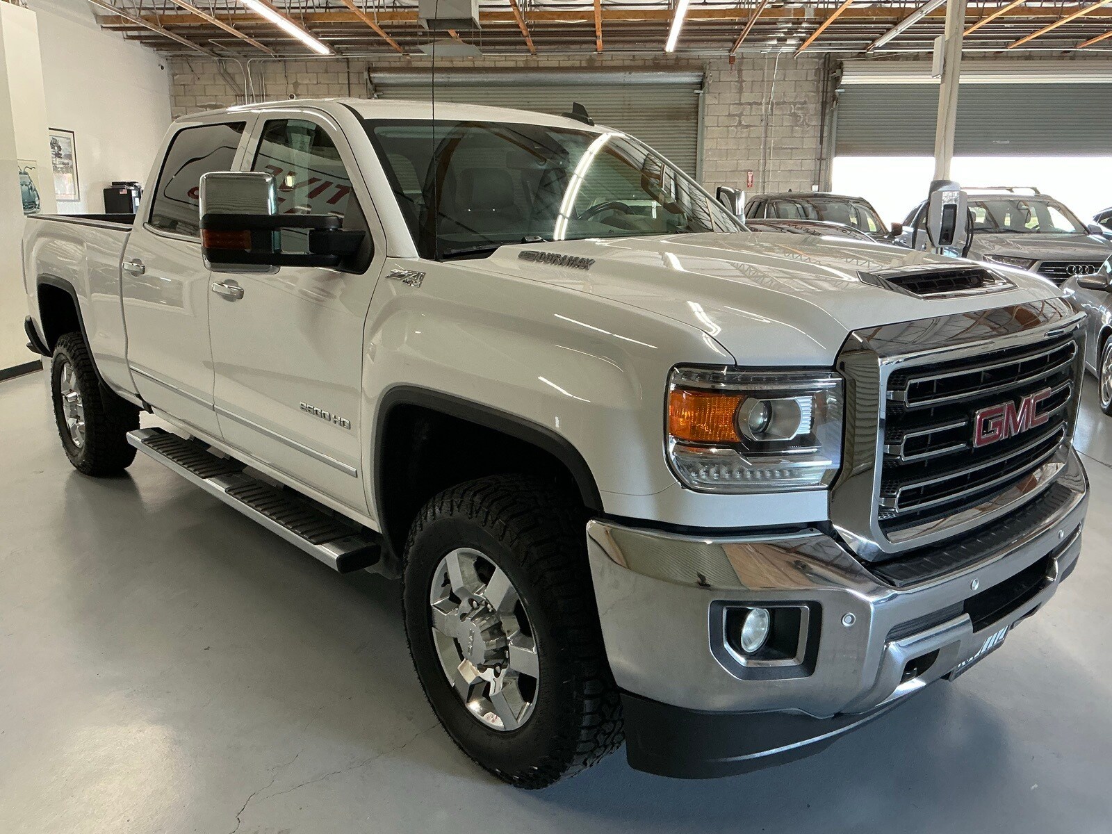 2019 Gmc Sierra HD SLT photo 3