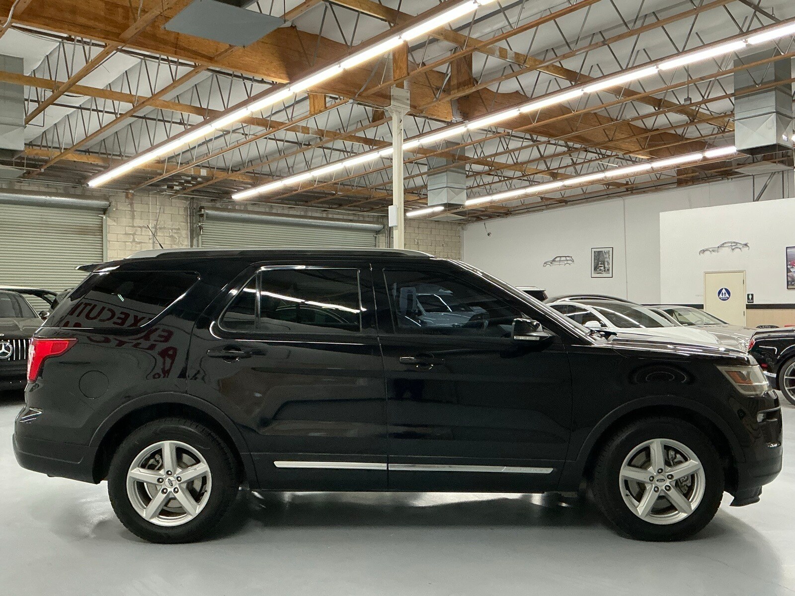 2018 Ford Explorer XLT photo 4