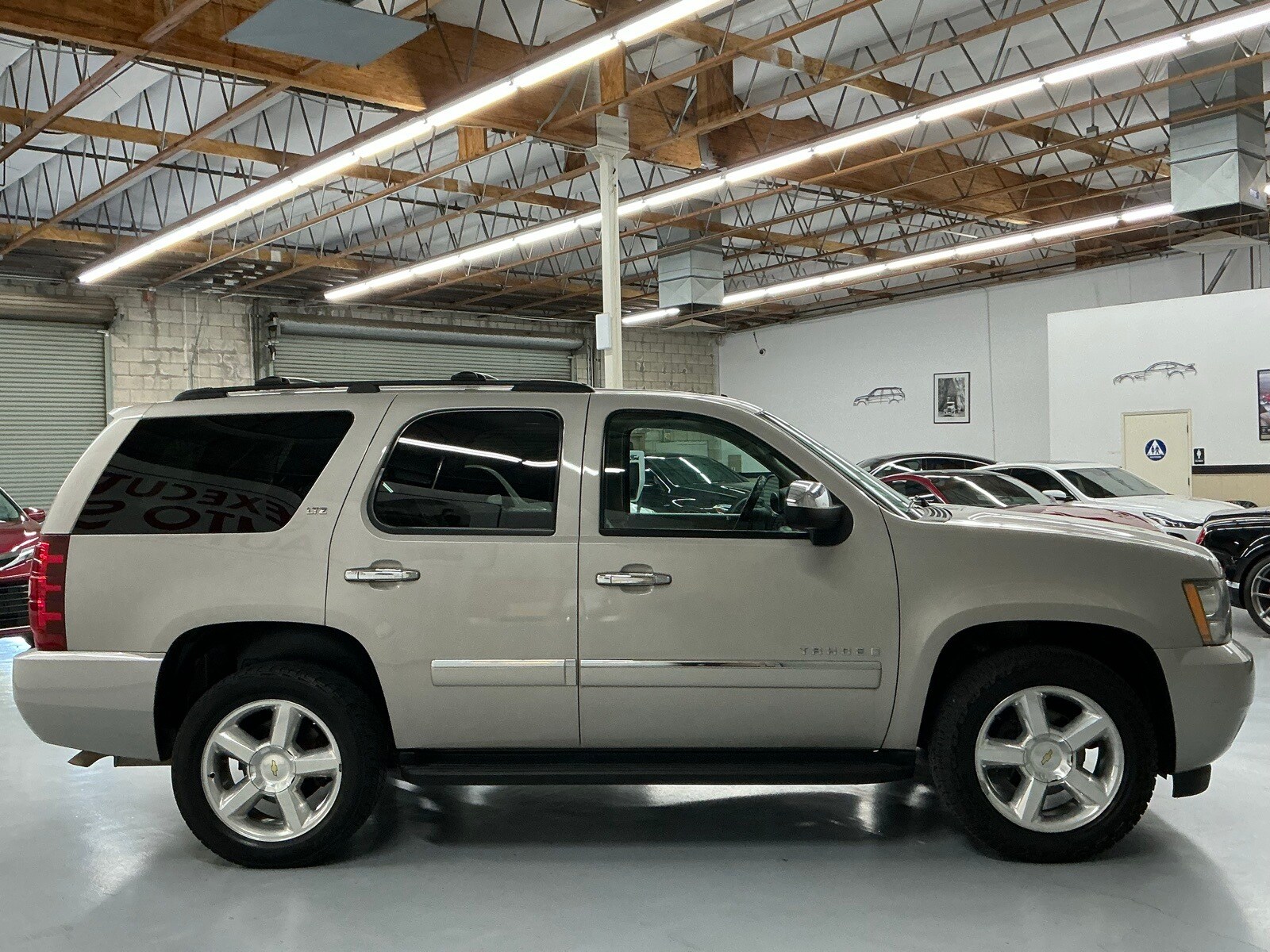 2009 Chevrolet Tahoe LTZ photo 4