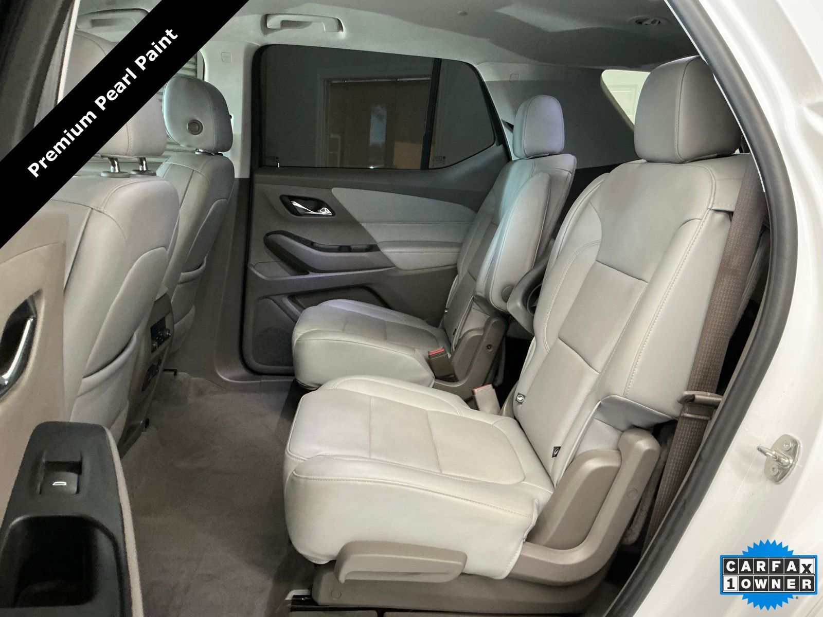 2021 Chevrolet Traverse Premier - Photo 17
