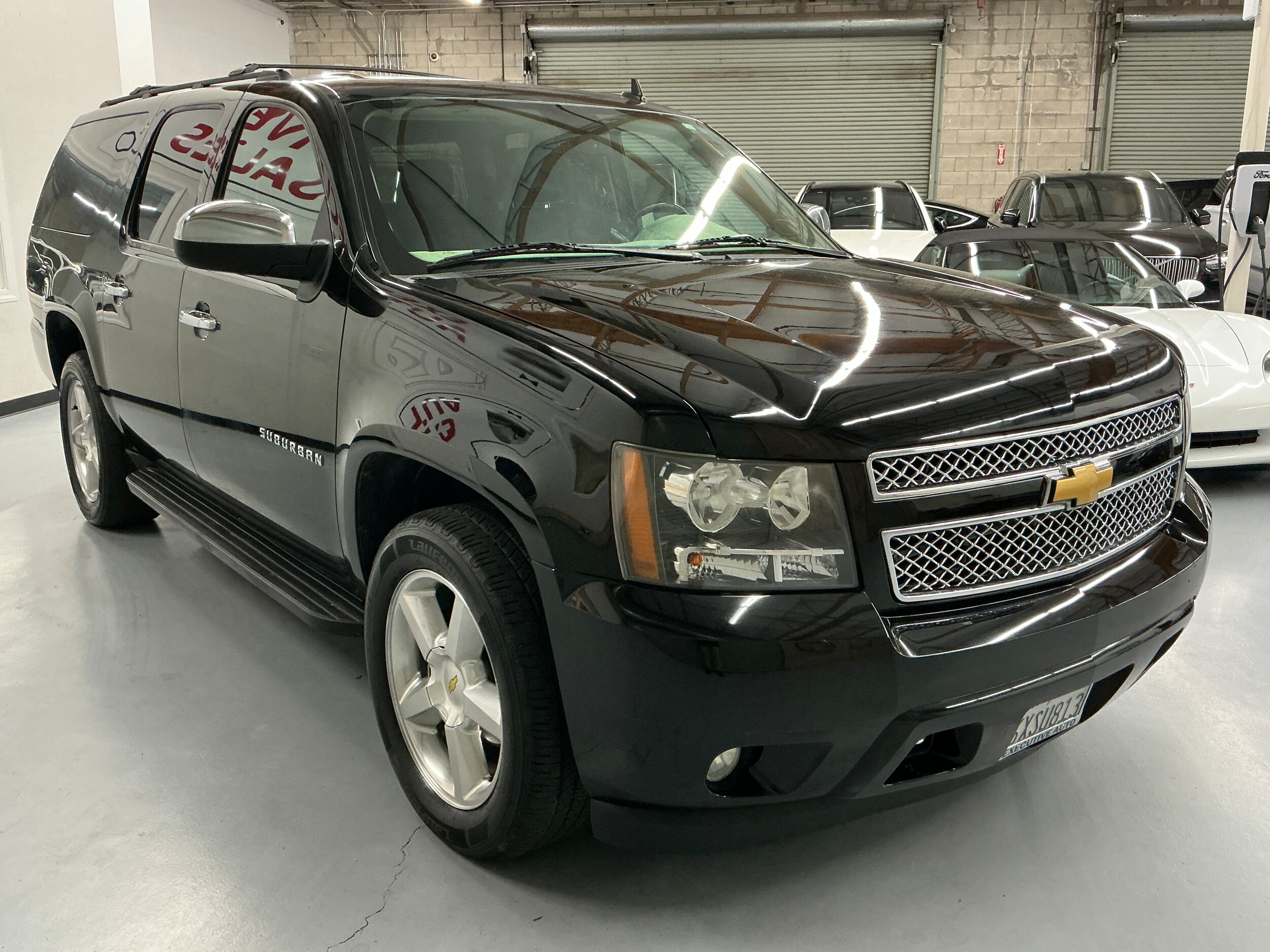 2013 Chevrolet Suburban 1500 LS photo 3