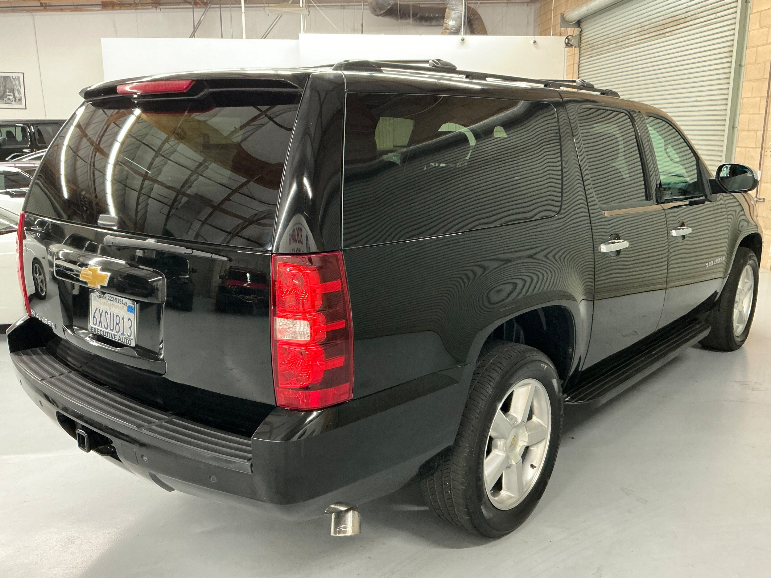 2013 Chevrolet Suburban 1500 LS photo 4