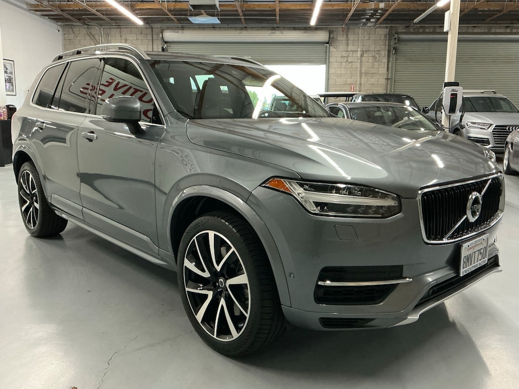 Used 2019 Volvo XC90 Hybrid T8 Momentum SUV